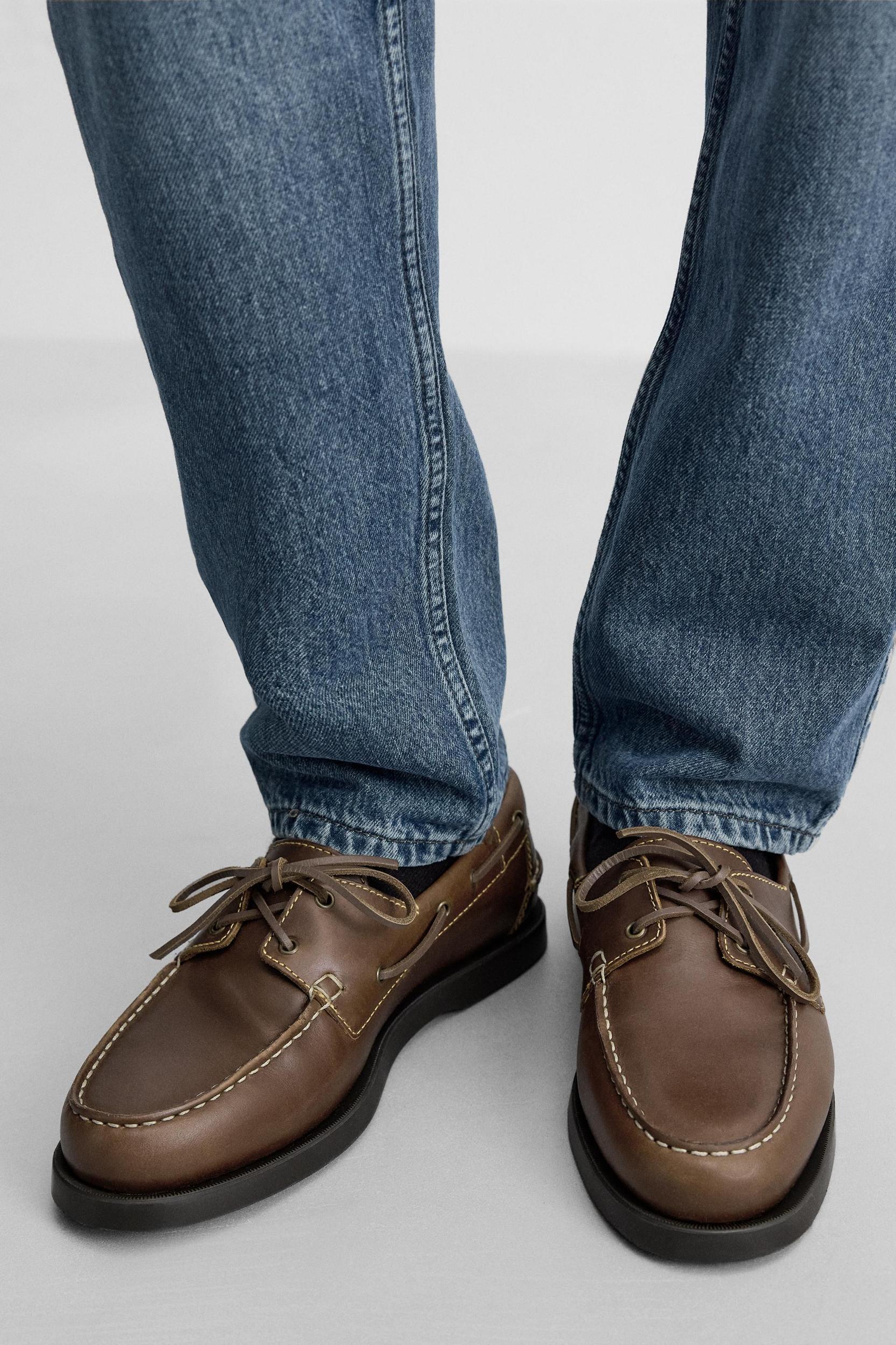 LEATHER BOAT SHOES Product Image