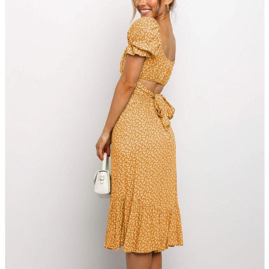 Set: Puff-Sleeve Floral Print Cropped Blouse + Midi A-Line Skirt Product Image