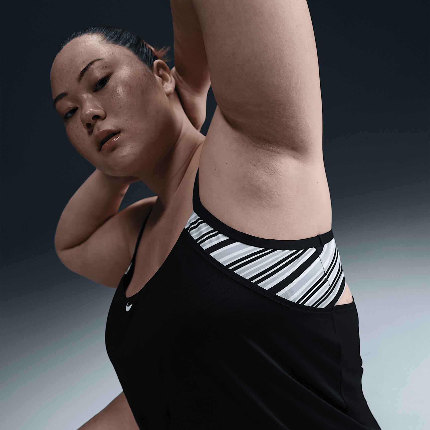 Nike Swim Women's Layered Tankini (Extended Sizing) Product Image