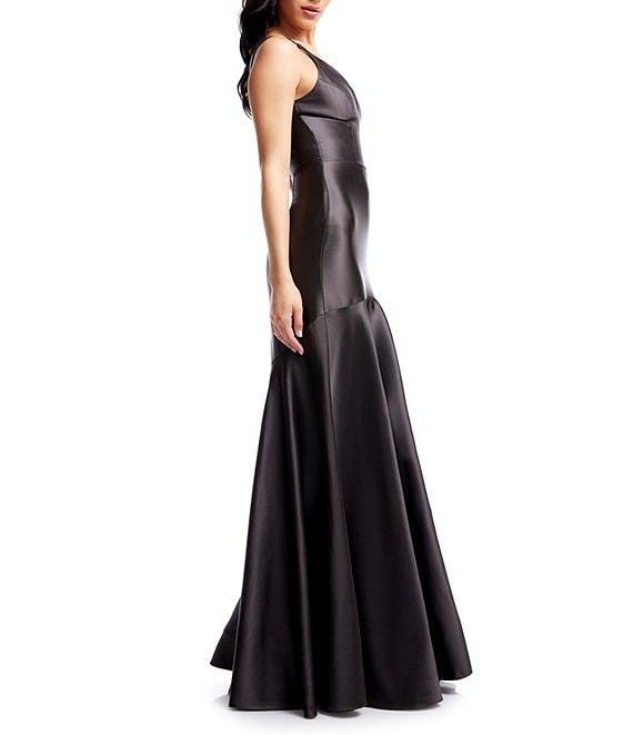 Dress The Population Shirley Satin V-Neck Sleeveless Mermaid Gown Product Image