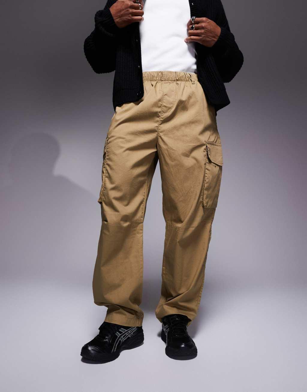 ADPT tapered balloon fit cargo pants in tan Product Image