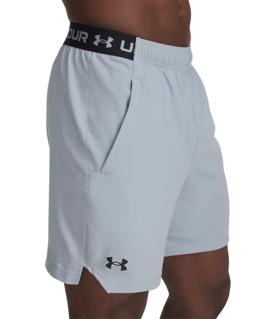 UA Vanish Woven Product Image