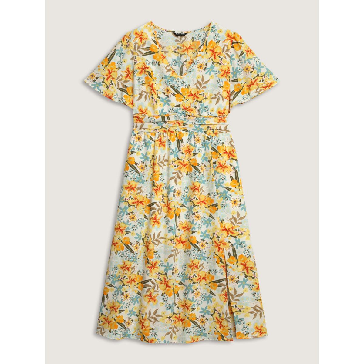Plus Size Sunkissed Floral Shirred Waist Midi Dress Lemonyellow Women V-neck Short sleeve Curvy BloomChic 10/M Product Image