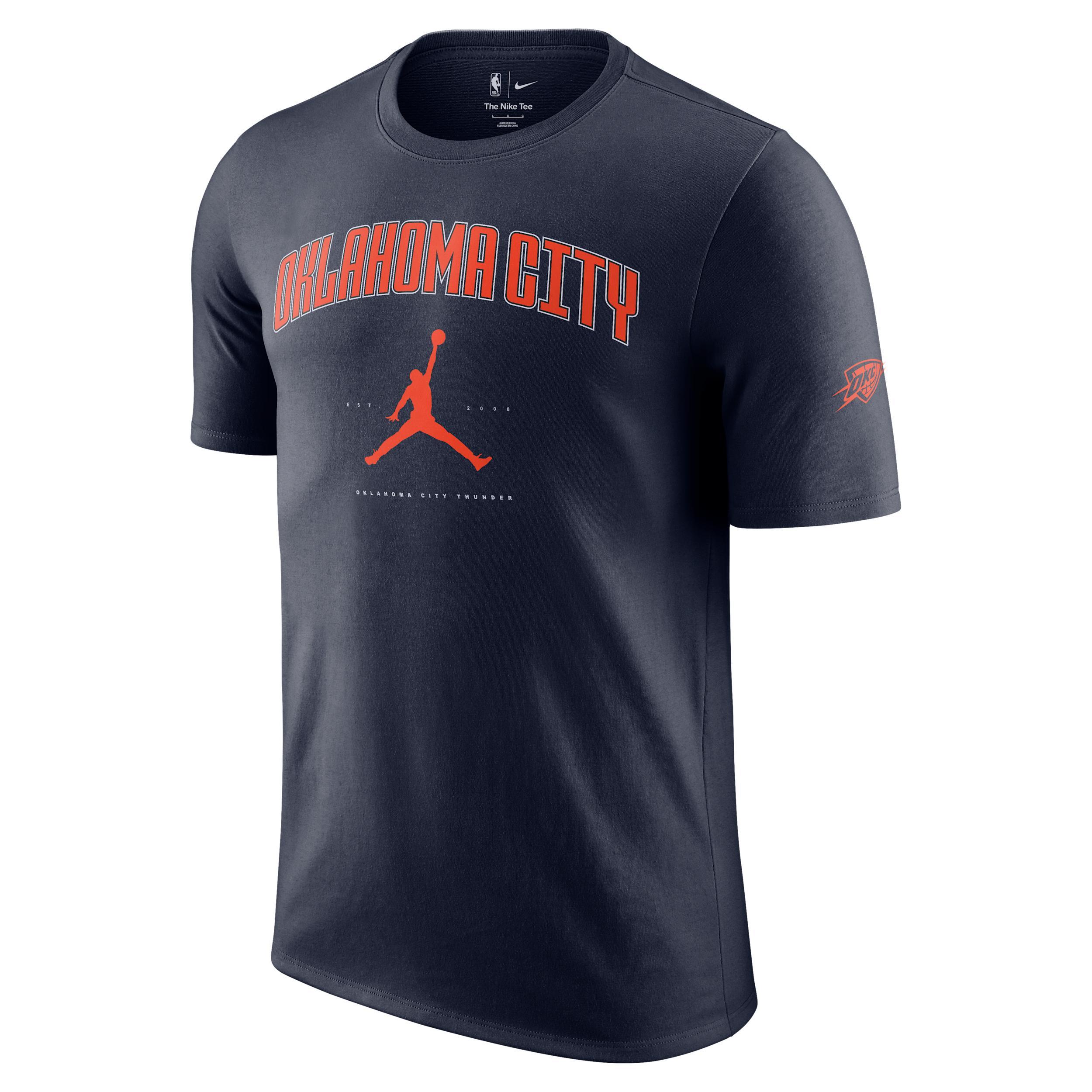 Nike Men's Chicago Bulls Essential Jordan NBA T-Shirt Product Image