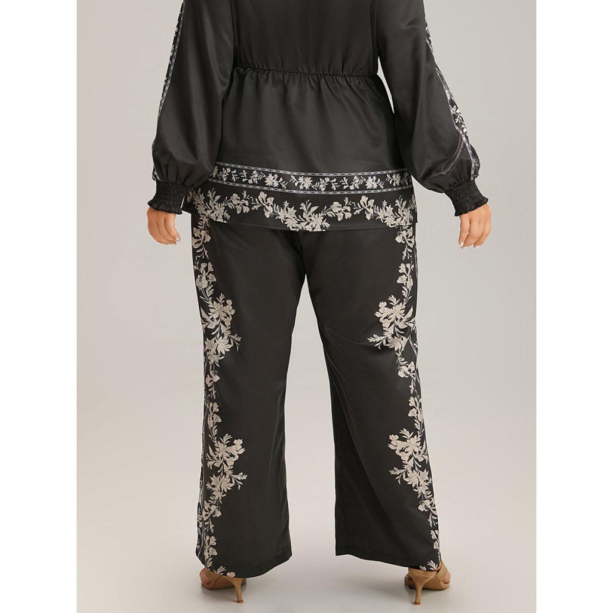 Plus Size Boho Print Pocket Elastic Waist Pants Women BlackFlower Elegant Straight Leg High Rise Dailywear Pants BloomChic 22-24/3X Product Image