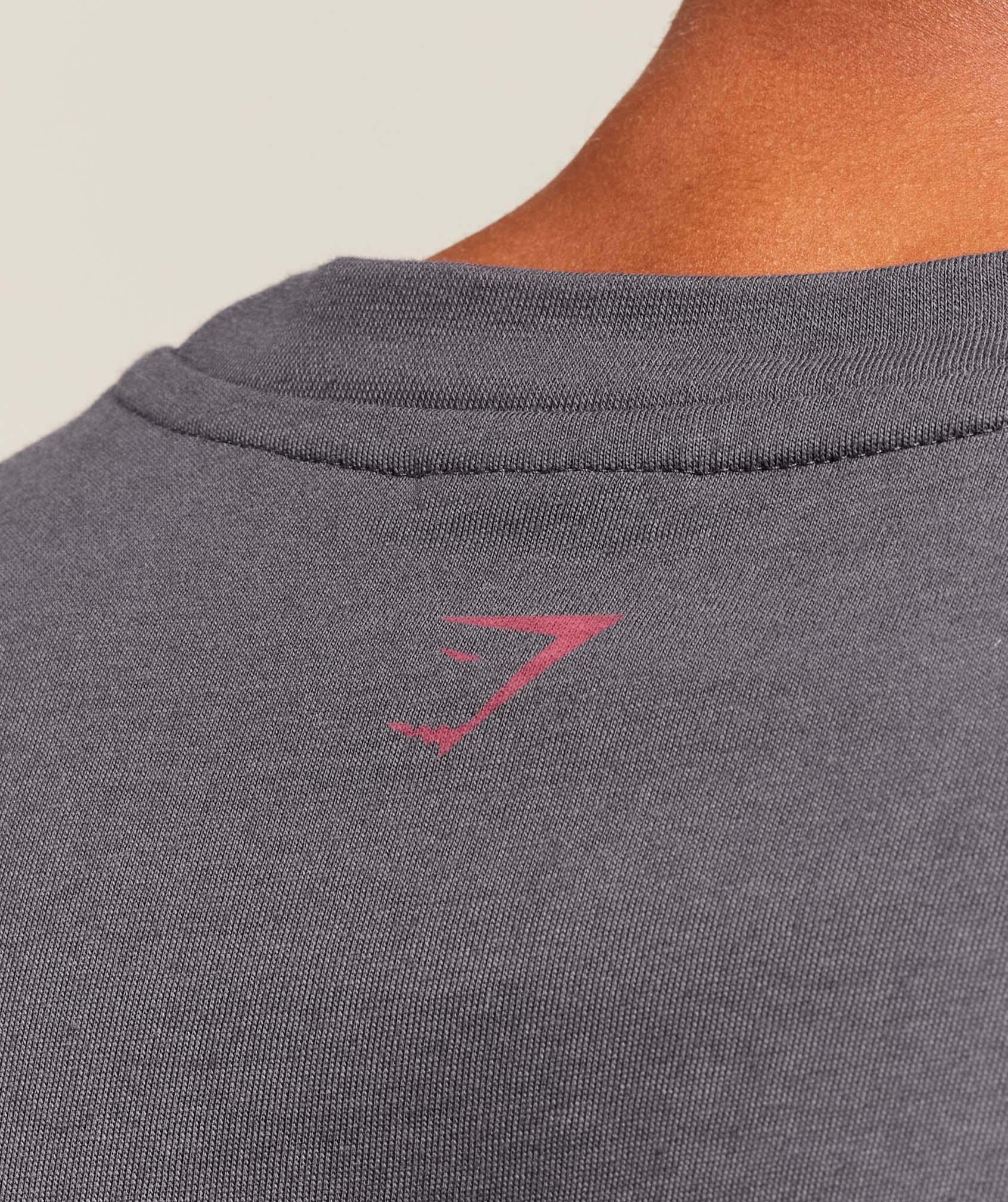 Gymshark Lifting Essentials T-Shirt - Onyx Grey Male Product Image