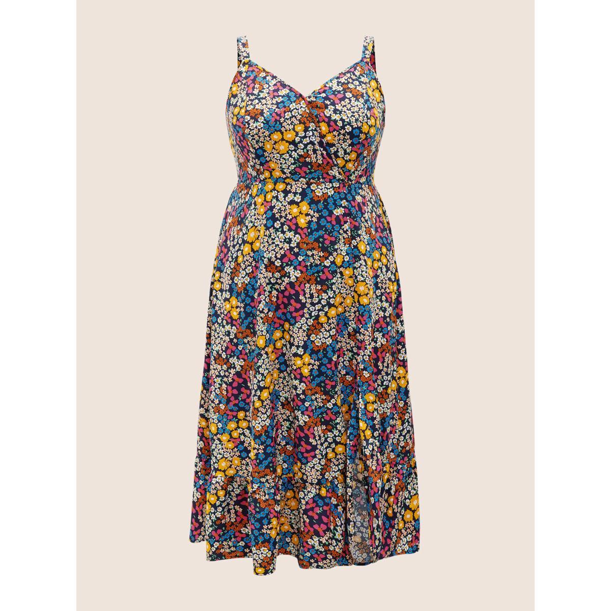 Plus Size Ditsy Floral Shirred Pocket Cami Dress Indigo Women Elegant Shirred V-neck Sleeveless Curvy BloomChic 26/4X Product Image