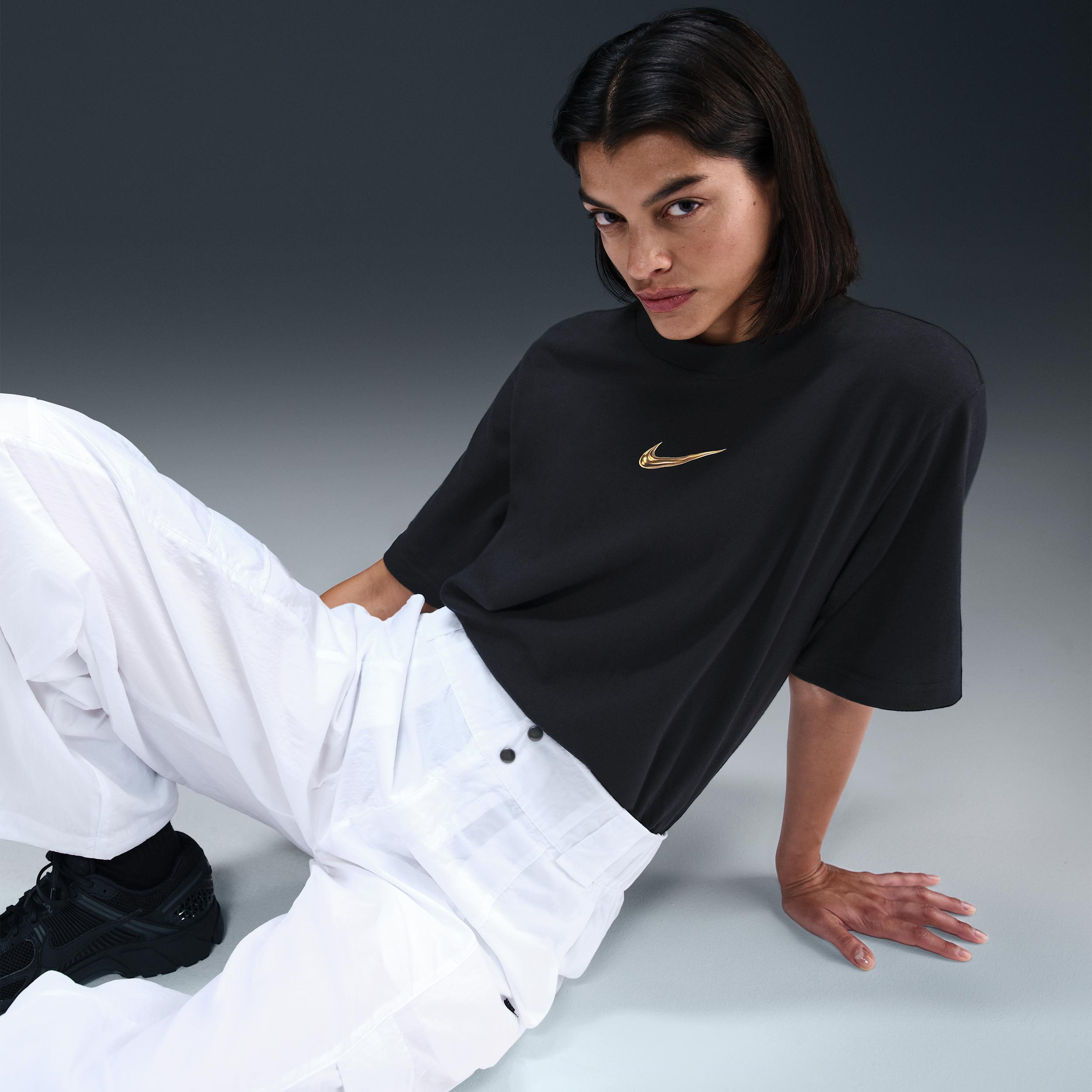 Women's Nike Sportswear Loose Short-Sleeve Graphic T-Shirt Product Image