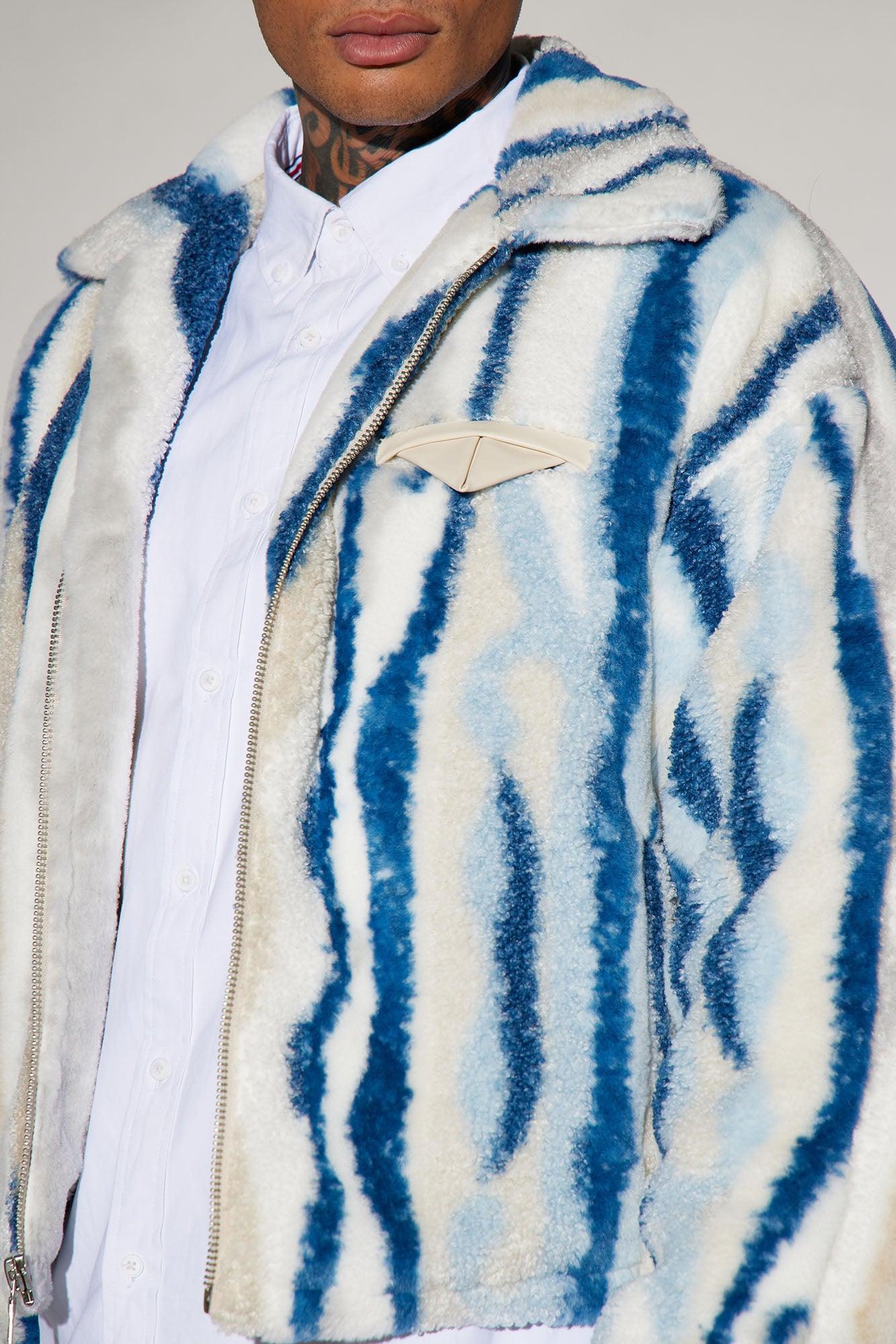 Fuzzy Feeling Cropped Jacket - Blue/combo Product Image