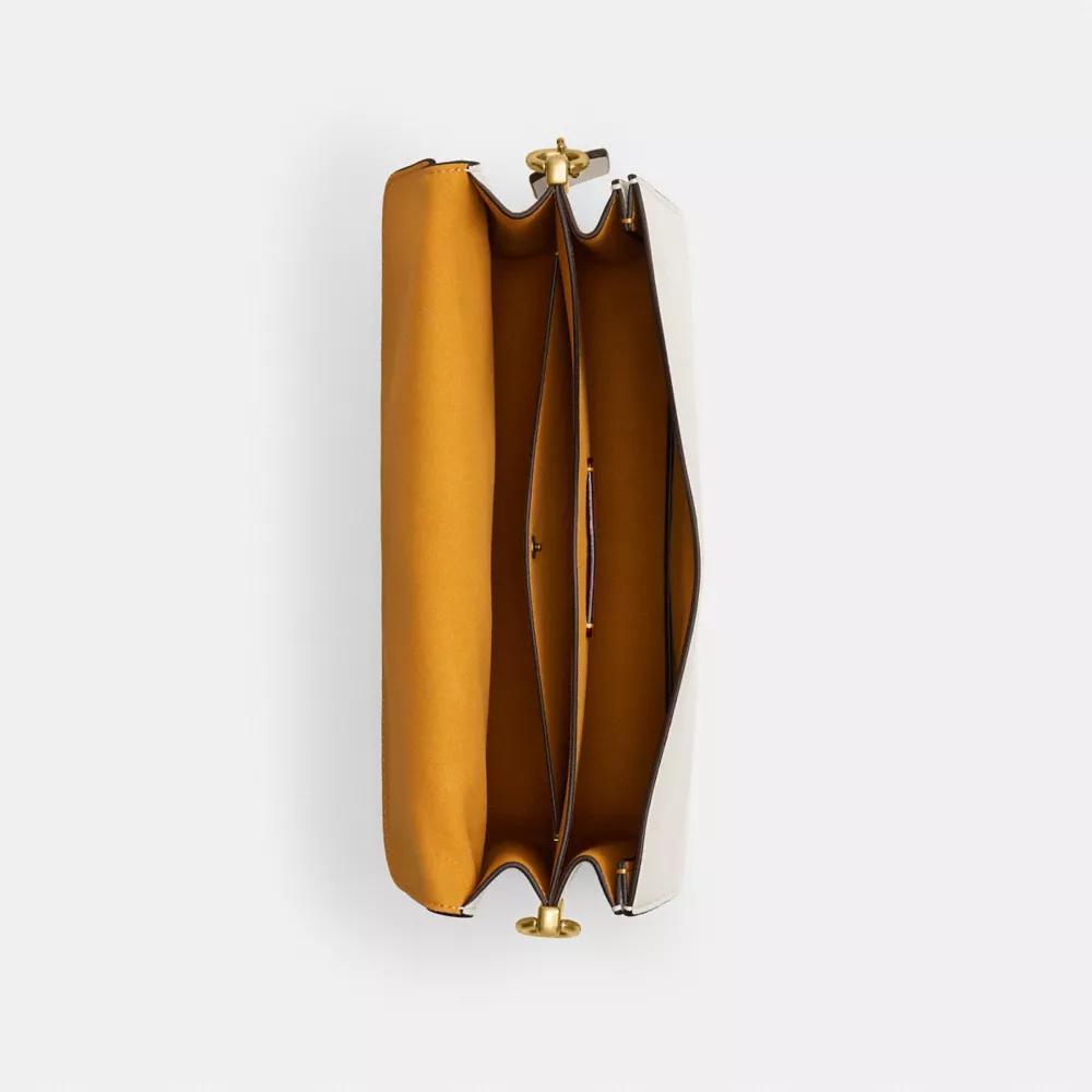 Chain Tabby Shoulder Bag 30 Product Image