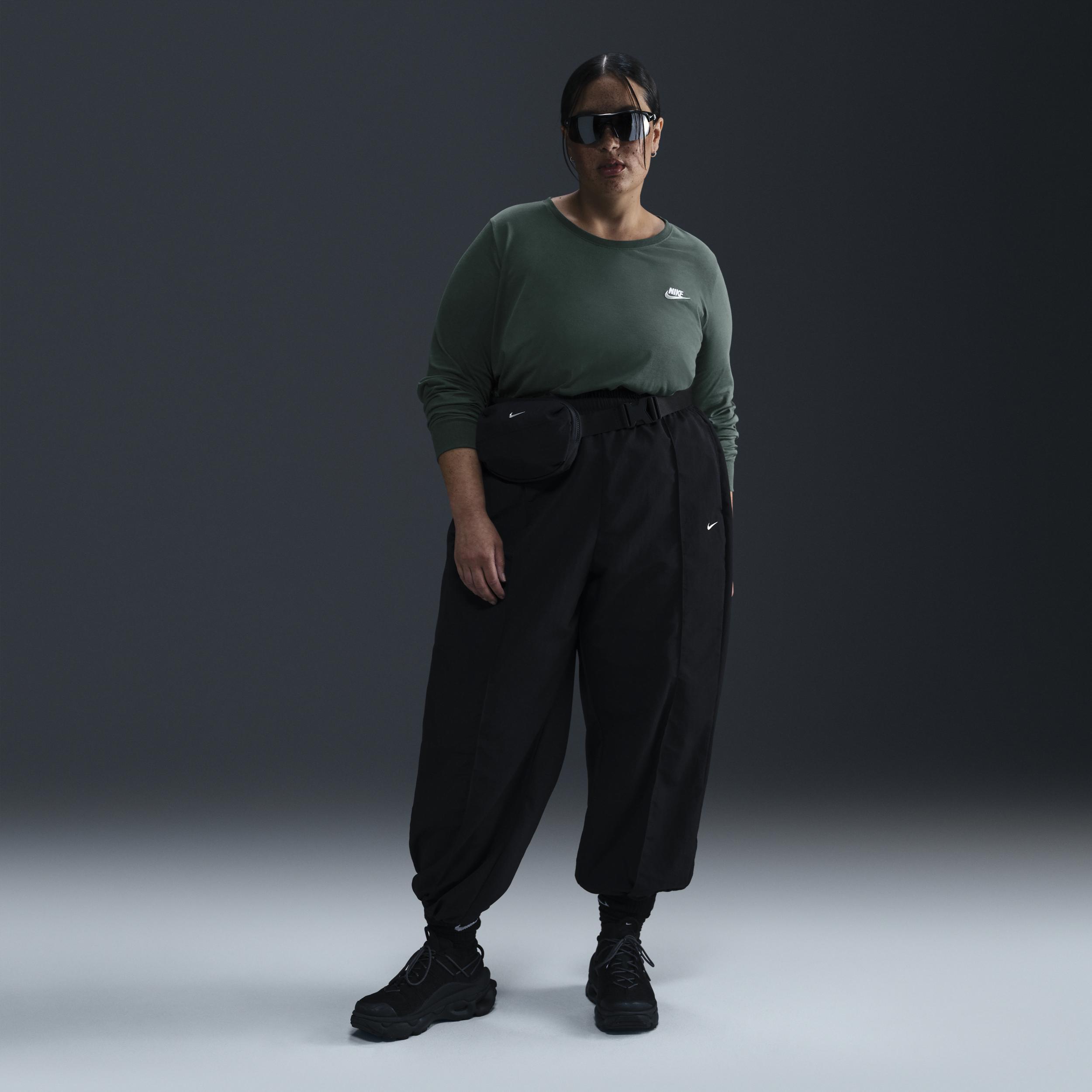 Nike Sportswear Club Women's Long-Sleeve T-Shirt (Plus Size) Product Image