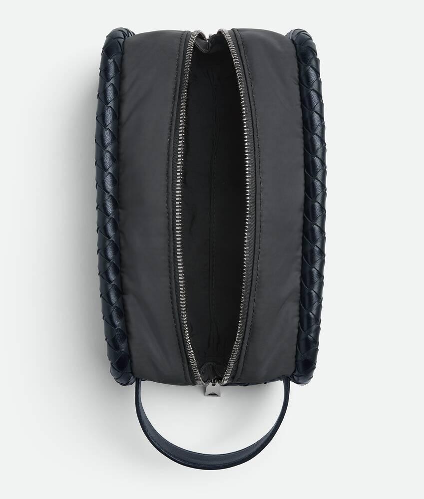 Men's Sofa Washbag in Shadow/black Product Image