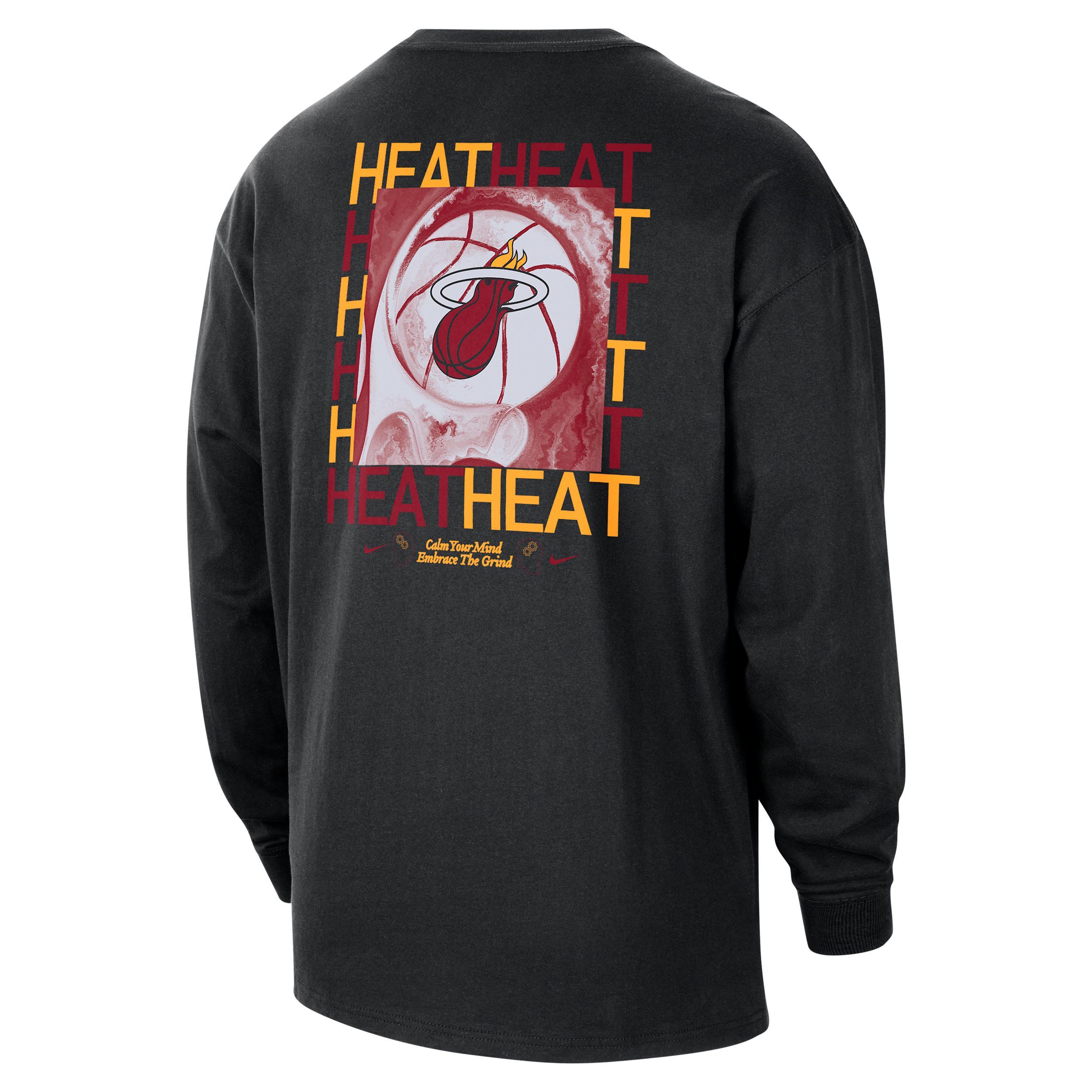 Dallas Mavericks Courtside Nike Men's NBA Max90 Long-Sleeve T-Shirt Product Image