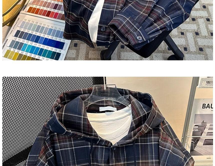 Long-Sleeve Plaid Hooded Shirt Product Image