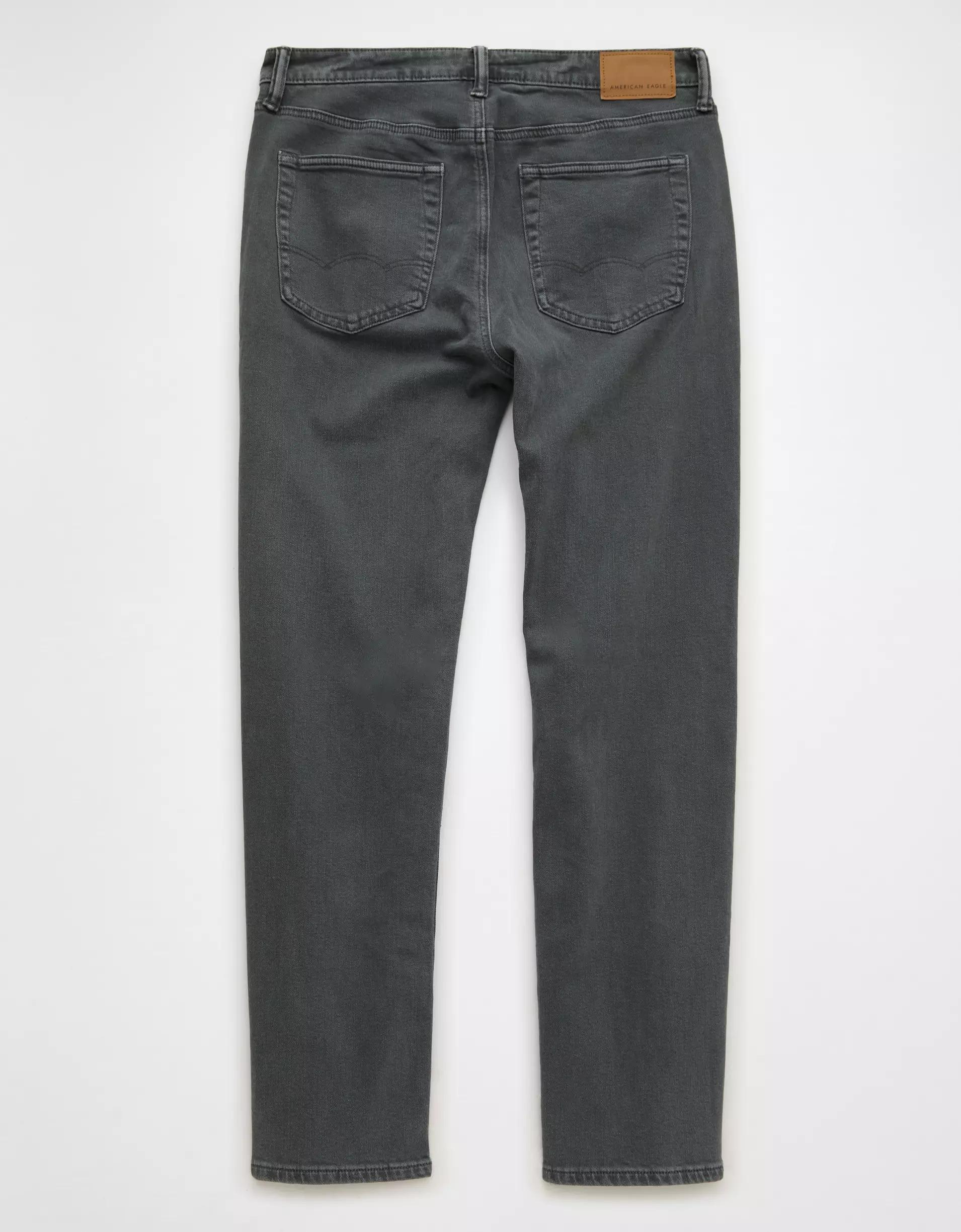 AE EasyFlex Relaxed Straight Jean Product Image