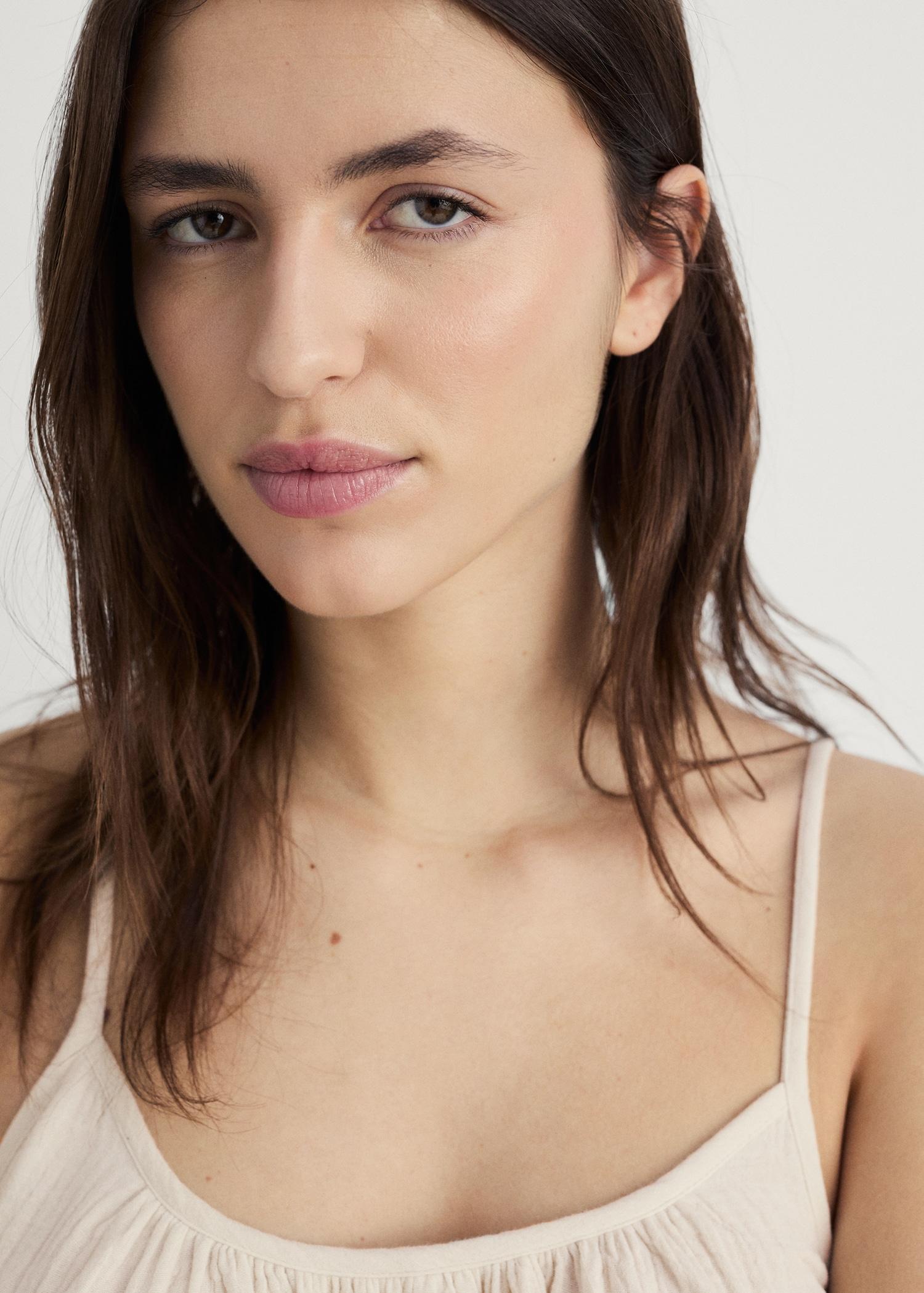 Plain cotton shirt - Women | MANGO USA Product Image