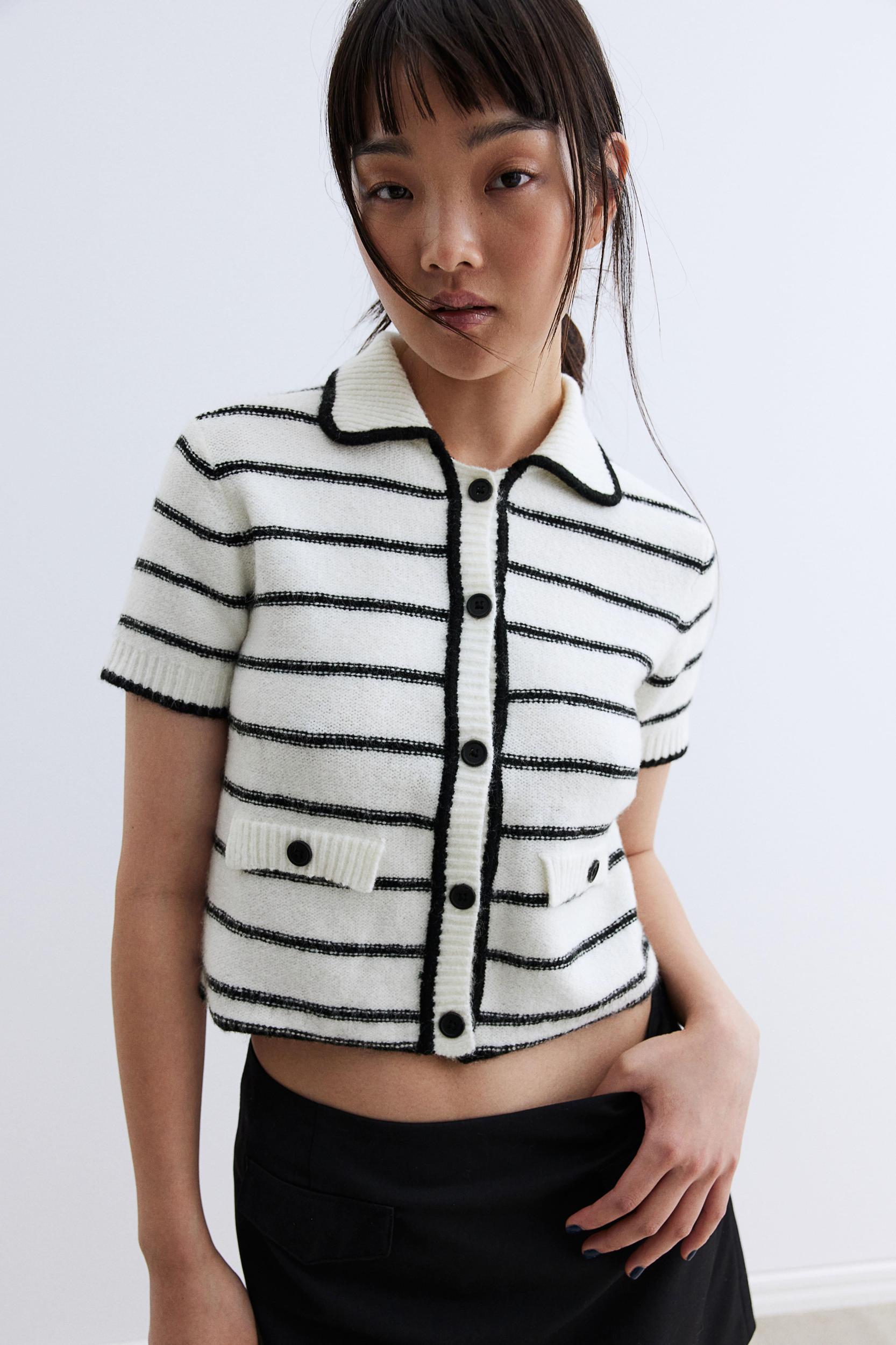 Short-Sleeved Cardigan Product Image