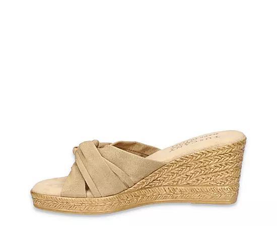 Easy Street Ghita Tuscany Womens Wedge Sandals Product Image