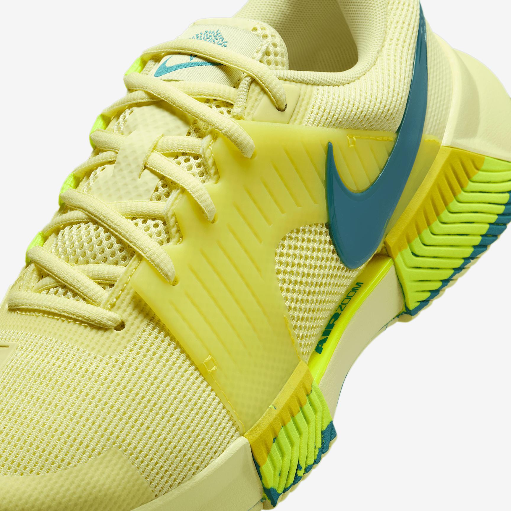 Nike GP Challenge 1 Premium Women's Hard Court Tennis Shoes Product Image