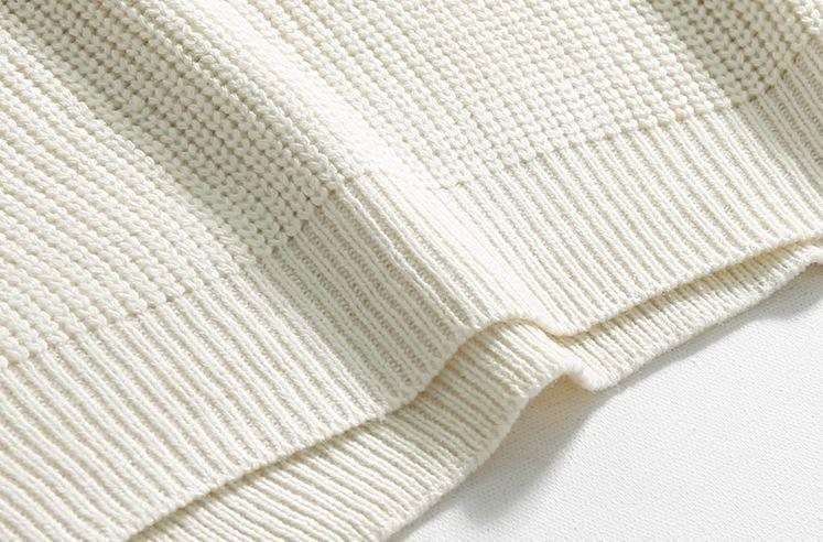 RT No. 6157 KNITTED PULLOVER ROUND NECK SWEATER Product Image