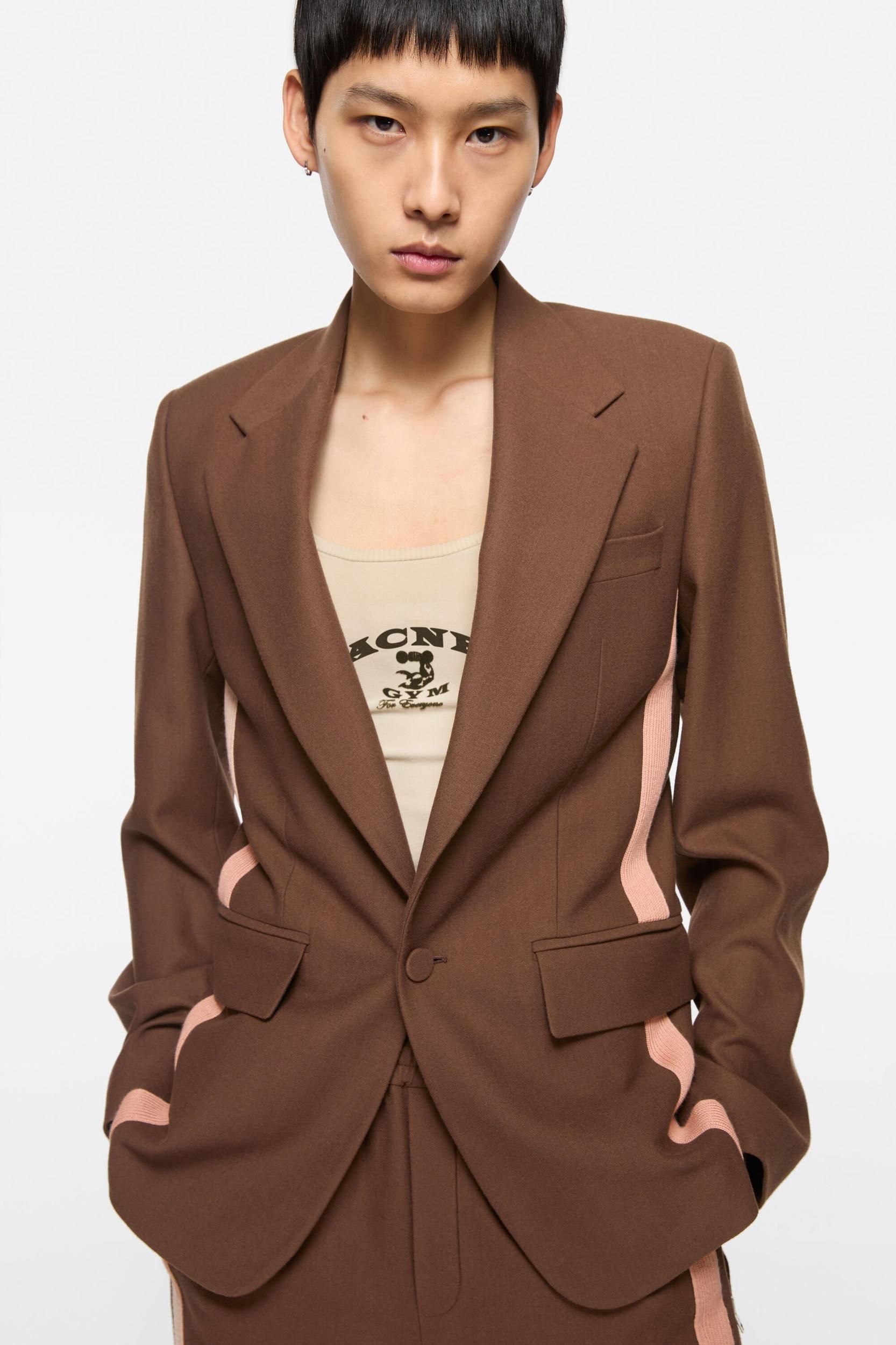 Fitted suit jacket Product Image