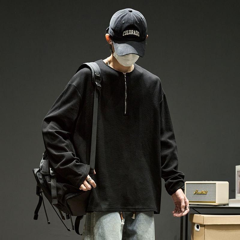 Long-Sleeve Crew Neck Plain Half-Zip T-Shirt Product Image