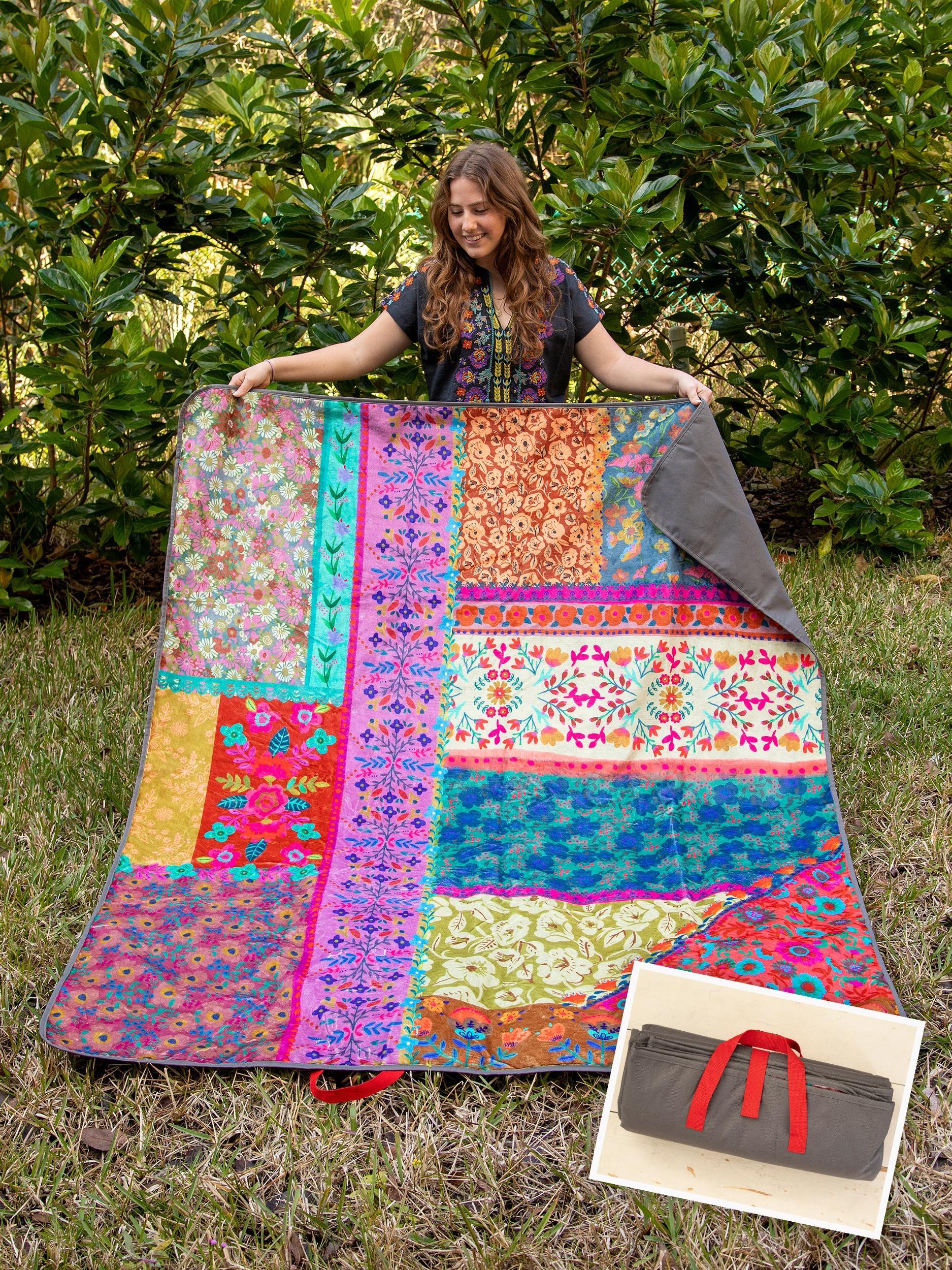 XL Water Resistant Picnic Blanket Product Image