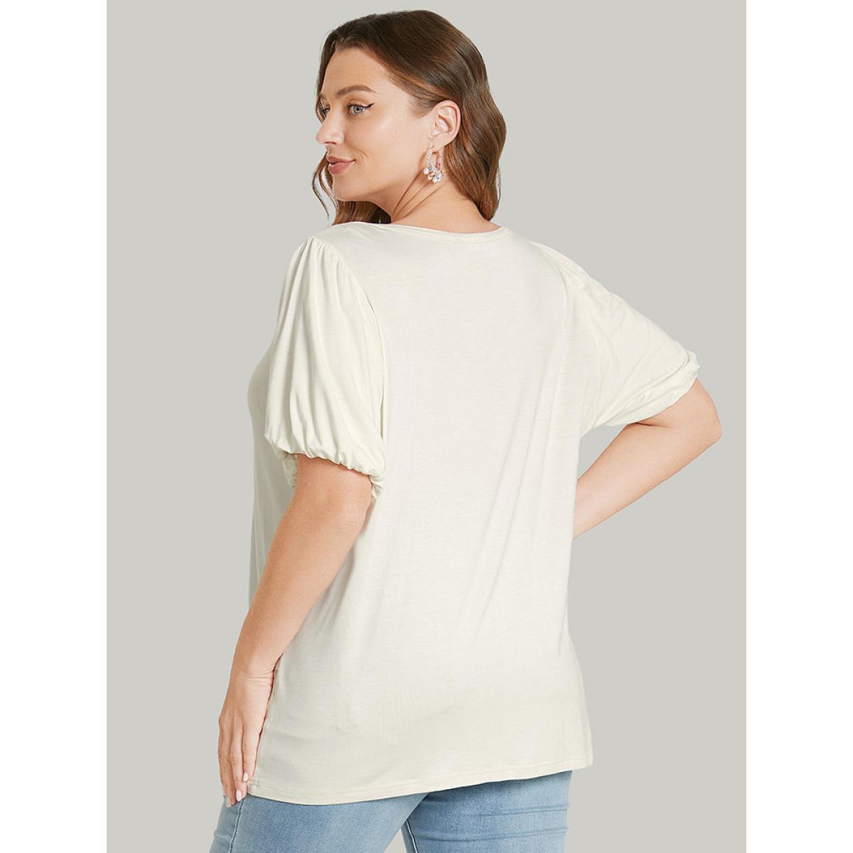 Plus Size Solid Puff Sleeve V Neck T-shirt White Women Elegant Plain V-neck Dailywear T-shirts BloomChic 26/4X Product Image