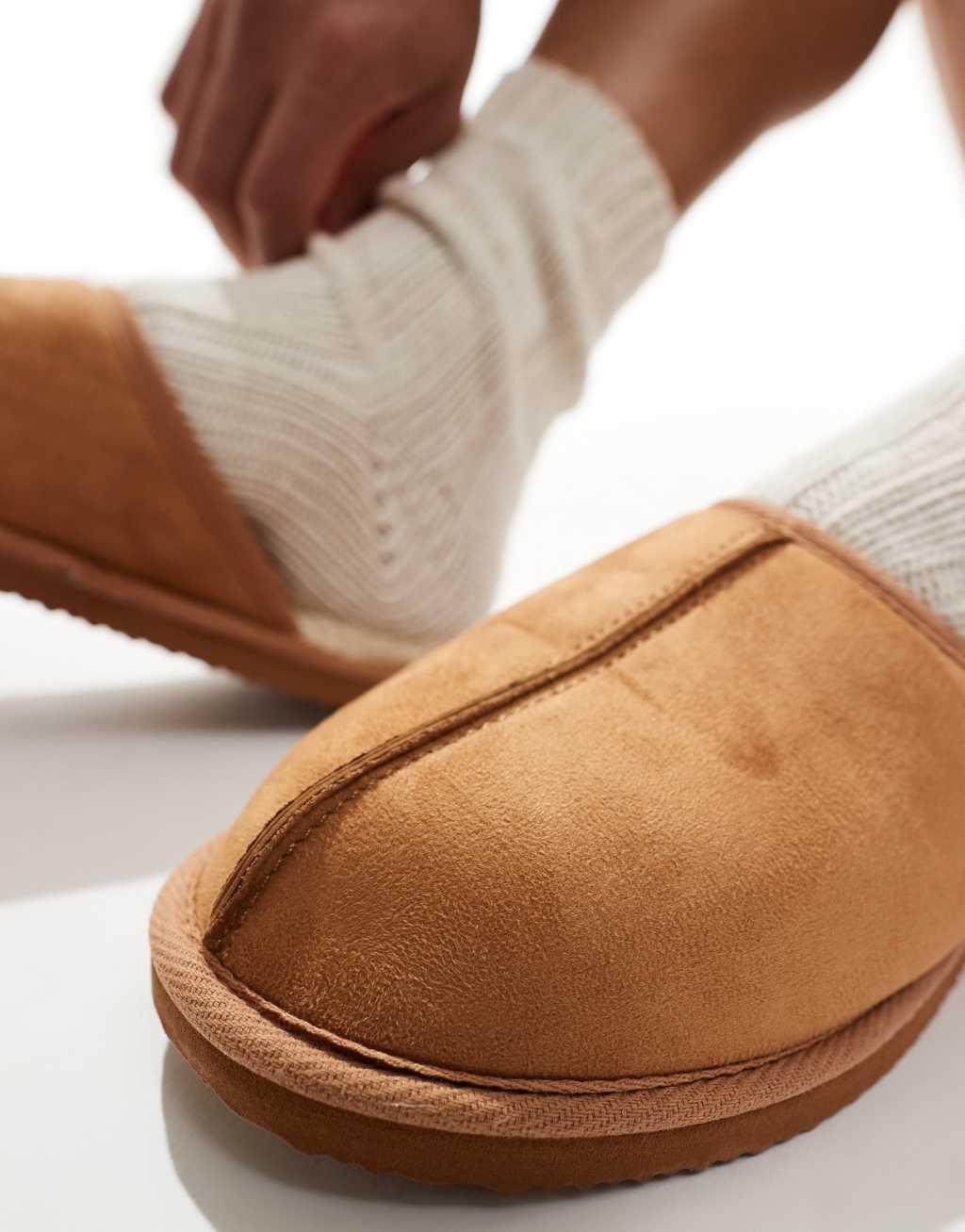 Jack & Jones faux suede slip-on slippers in tan Product Image