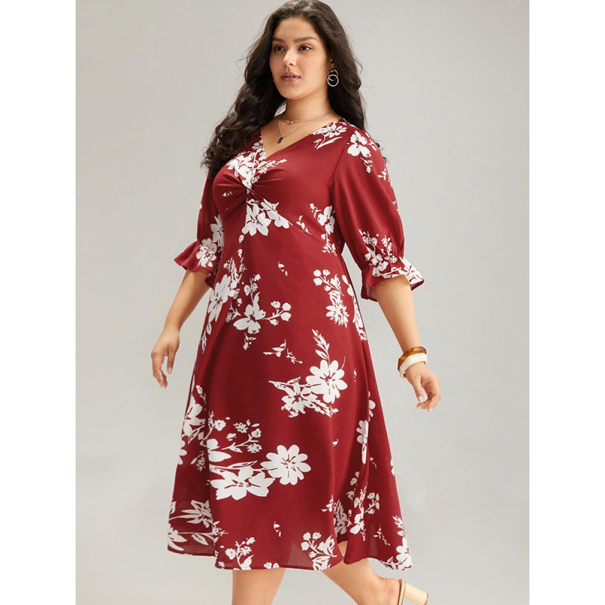 Plus Size Silhouette Floral Print Twist Front Pocket Dress Raspberry Women Elegant Printed V-neck Half Sleeve Curvy Midi Dress BloomChic 14-16/1X Product Image