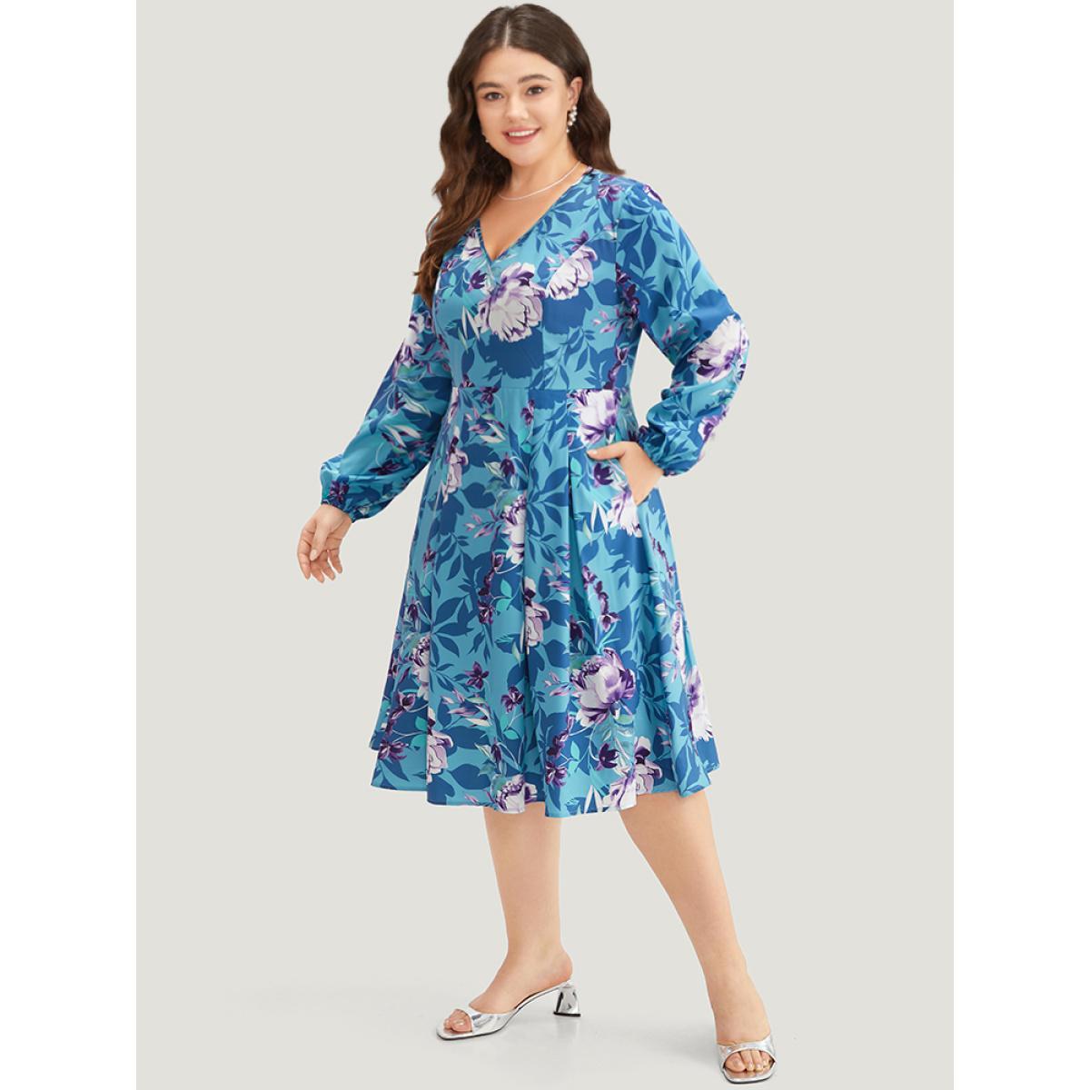 Plus Size Floral Print Pleated Flutter Zipper Dress Multicolor Women Office Elastic cuffs V-neck Long Sleeve Curvy Midi Dress BloomChic 26/4X Product Image