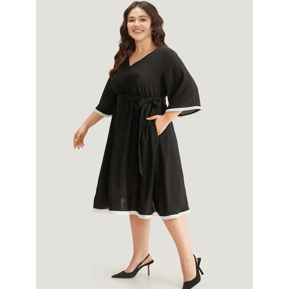 Plus Size V Neck Pocket Patchwork Contrast Belted Dress Black Women Elegant Plain V-neck Elbow-length sleeve Curvy Midi Dress BloomChic 18-20/2X Product Image