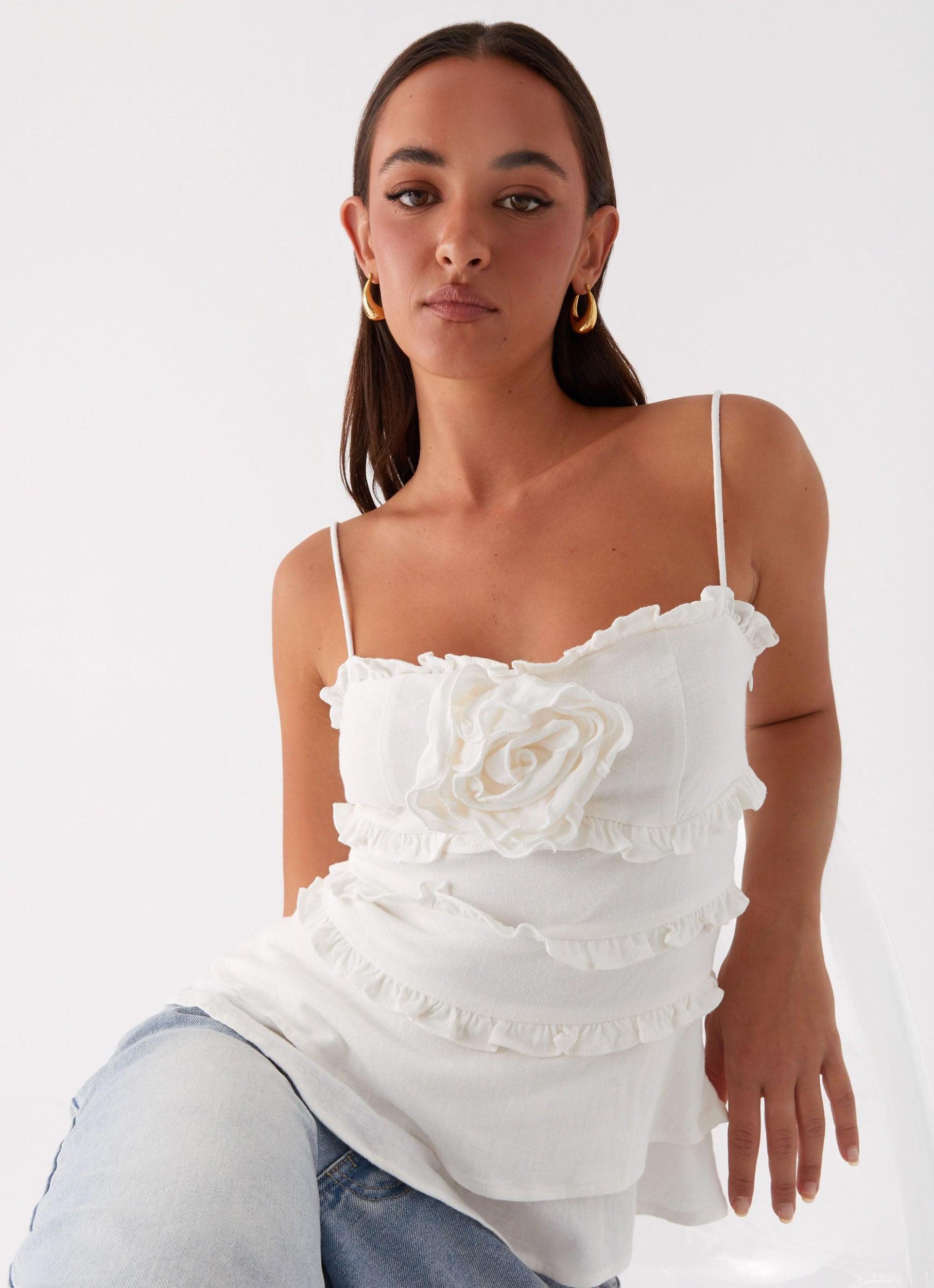 Wilde Linen Rose Top - White Product Image