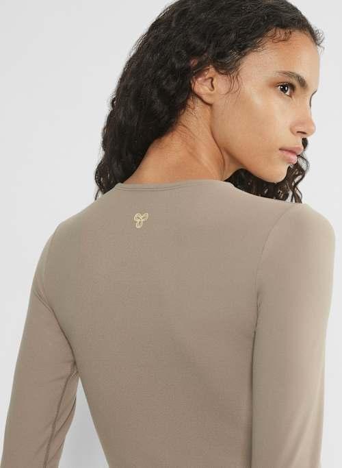 butter new essential longsleeve Product Image