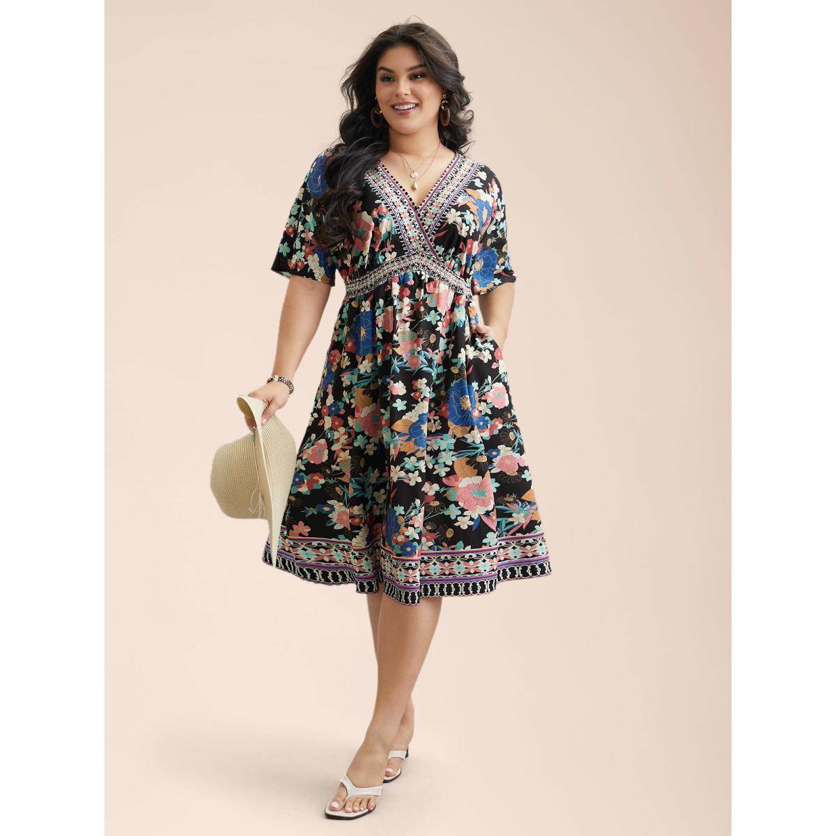 Plus Size Boho Print Shirred V-Neck Flared Midi Dress Black Women Resort Shirred V-neck Elbow-length sleeve Curvy BloomChic 12/L Product Image