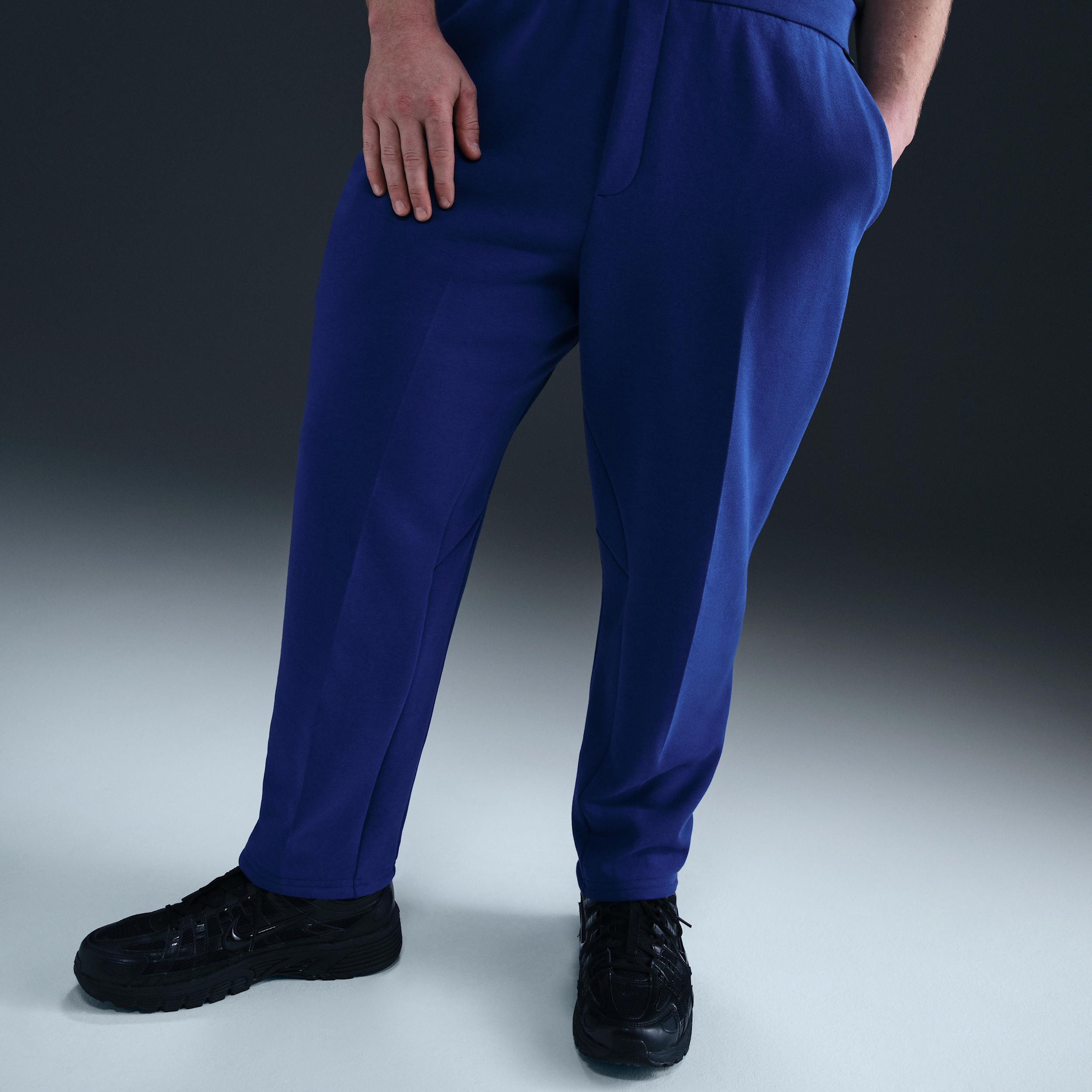 Nike Men's 24.7 ImpossiblySoft Dri-FIT Pants Product Image