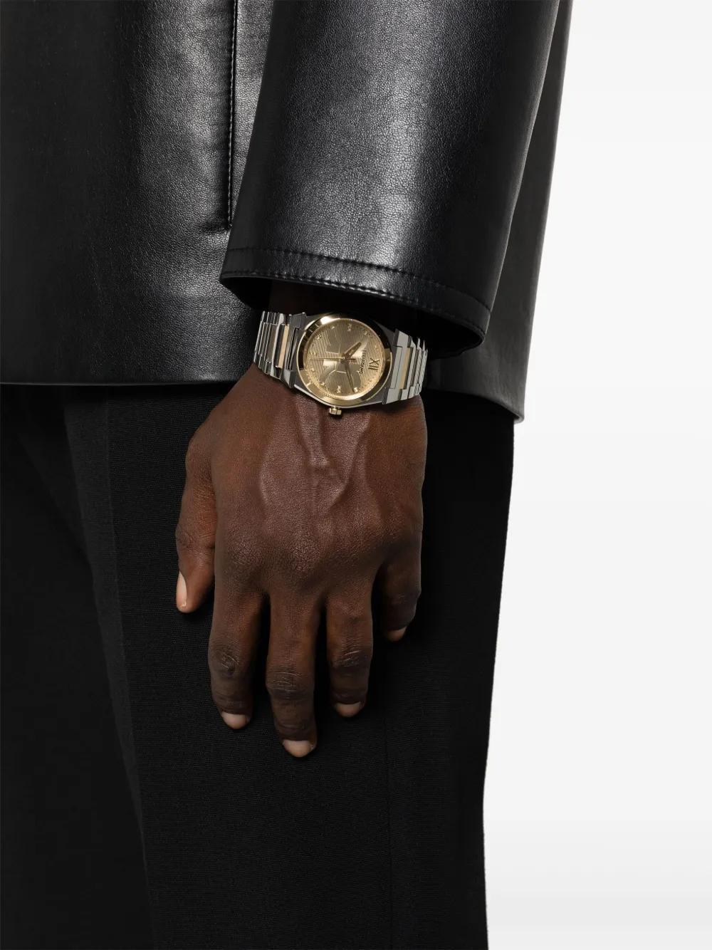 FERRAGAMO Vega Quartz 40mm In Gold Product Image
