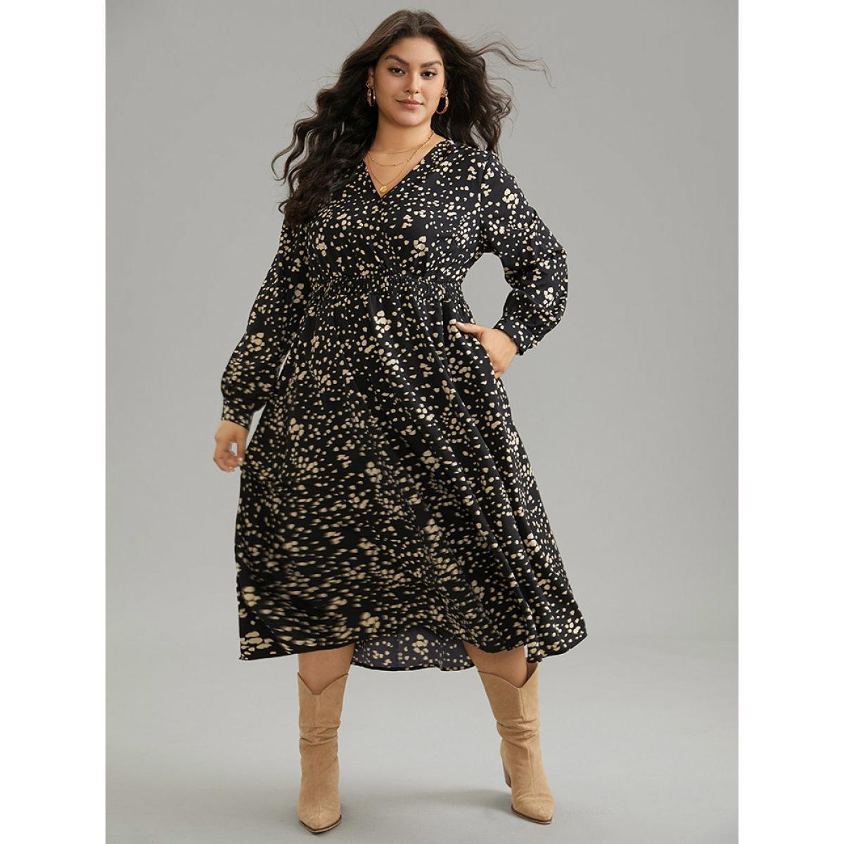 Plus Size Graphic Two Tone Shirred Surplice Neck Dress Black Women Elegant Printed V-neck Long Sleeve Curvy Midi Dress BloomChic 26/4X Product Image
