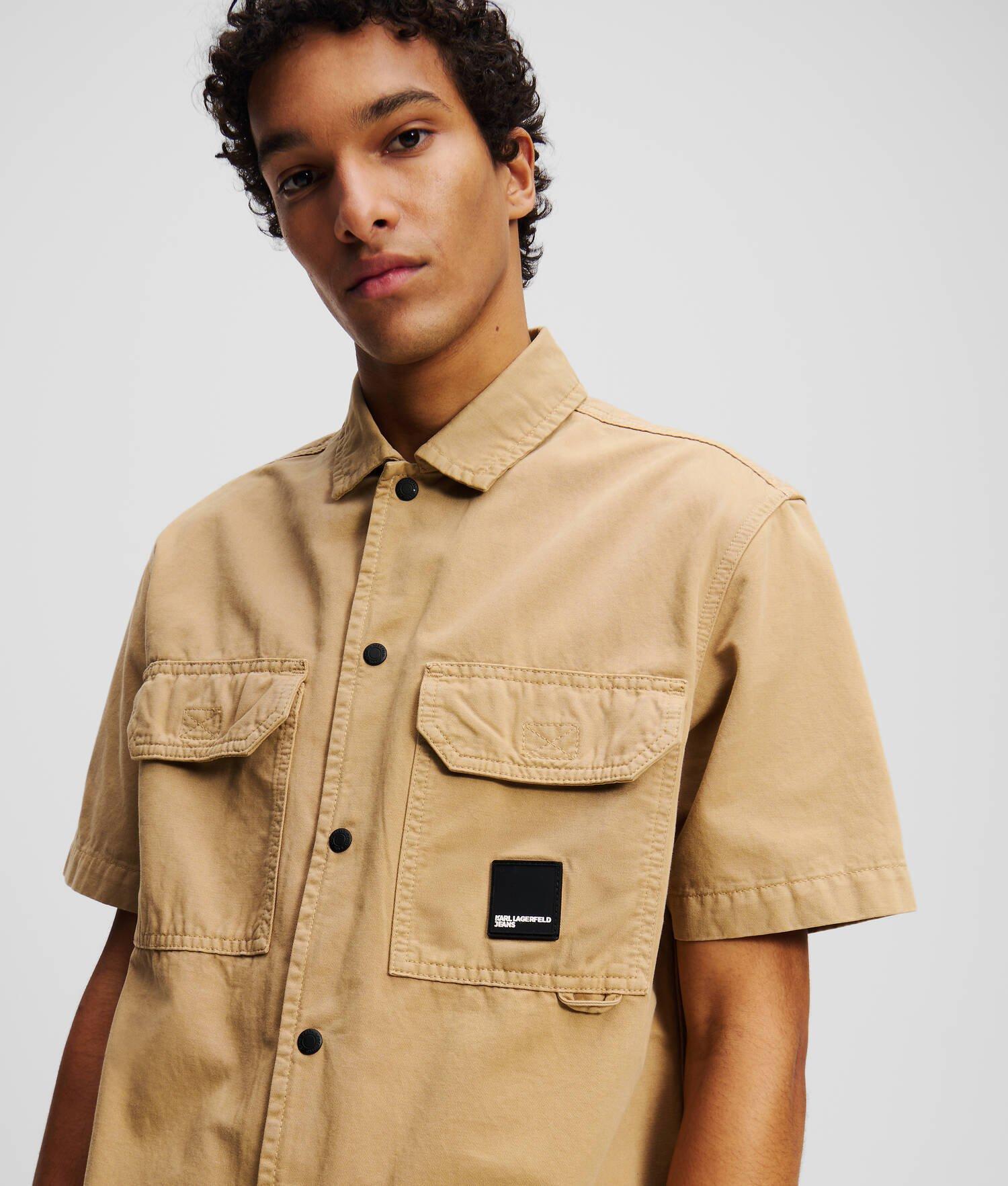 SHORT-SLEEVED BUTTON-UP SHIRT Product Image