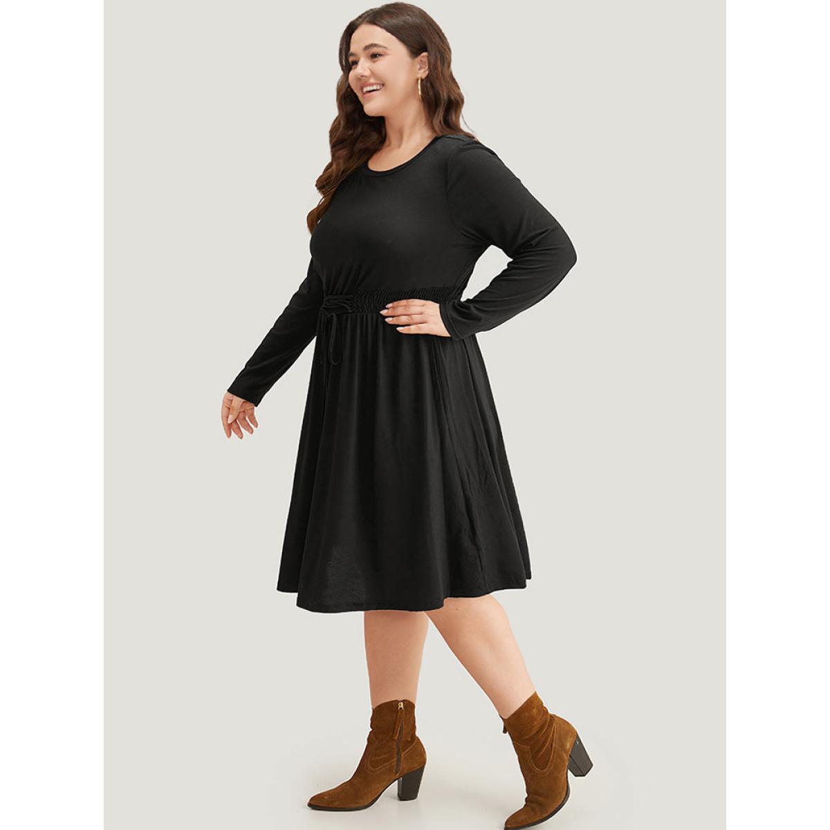 Plus Size Plain Lace Up Shirred Pocket Round Neck Dress Black Women Casual Plain Round Neck Long Sleeve Curvy Midi Dress BloomChic 18-20/2X Product Image