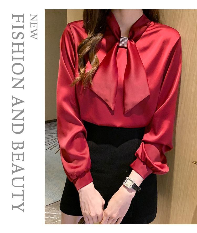 Long-Sleeve Plain Bow Blouse Product Image