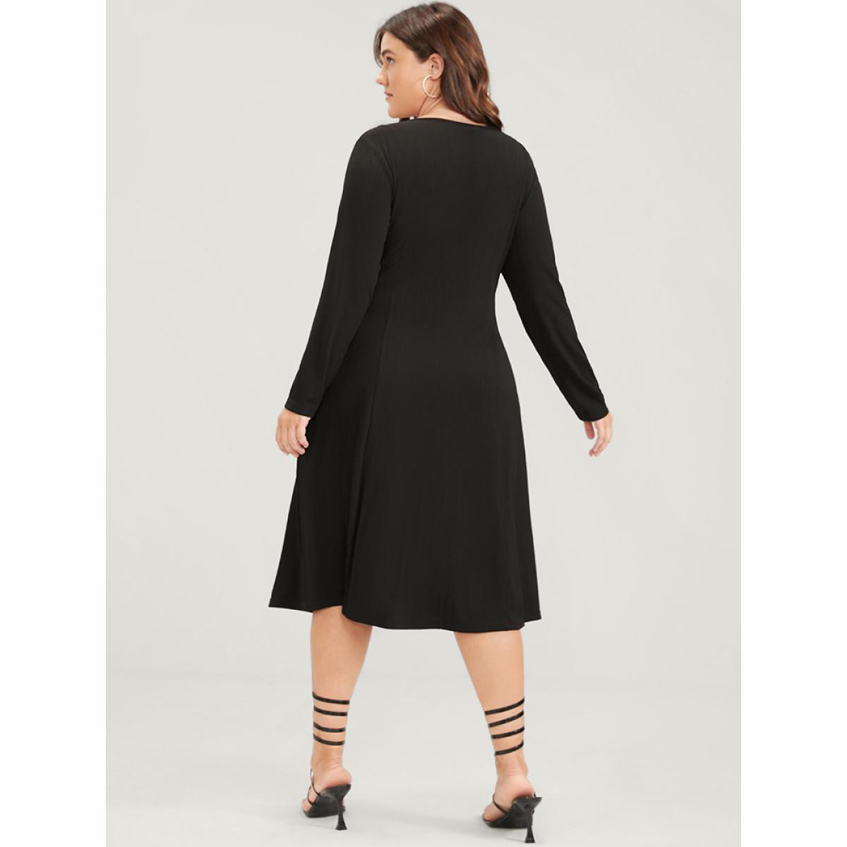 Plus Size Plain V Neck Pocket Zip Up Midi Dress Black Women Office Zipper V-neck Long Sleeve Curvy Midi Dress BloomChic 30/6X Product Image