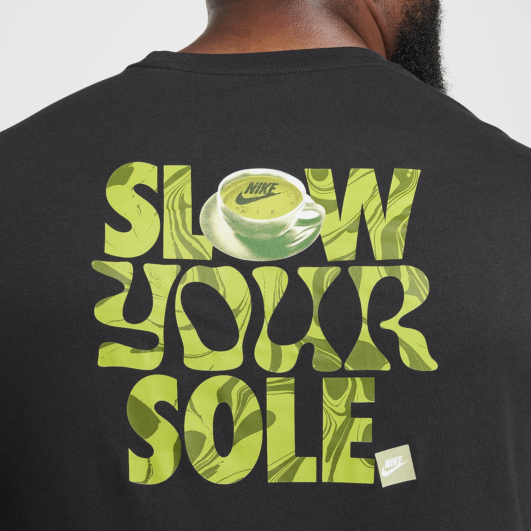 Nike Sportswear Club Long-Sleeve T-Shirt Product Image