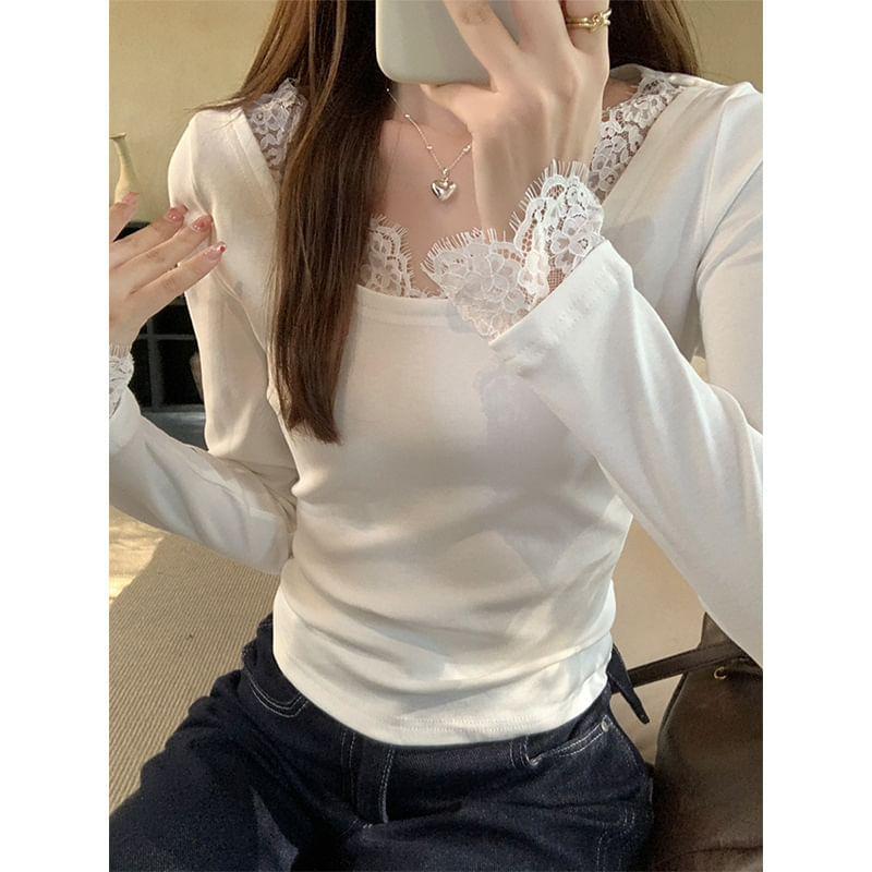 Long Sleeve V-Neck Plain Panel Lace T-Shirt Product Image