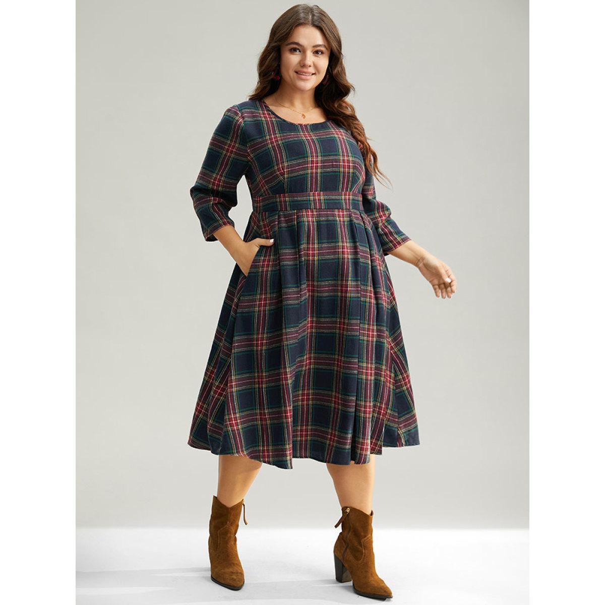 Plus Size Christmas Plaid Pocket Elastic Waist Midi Dress DarkBlue Women Elegant Printed Round Neck Elbow-length sleeve Curvy Midi Dress BloomChic 30/6X Product Image