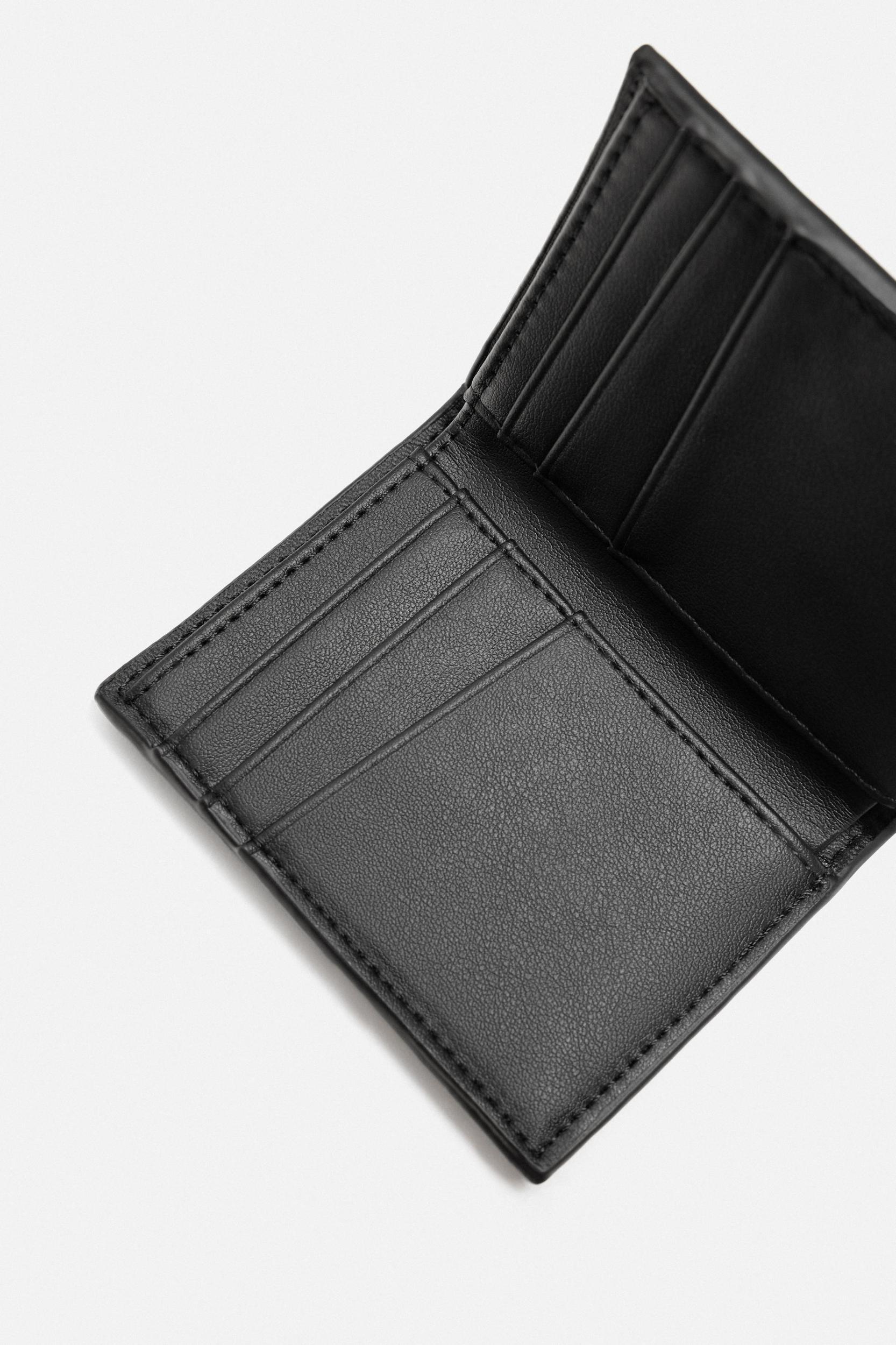 PLAIN VERTICAL CARD HOLDER Product Image