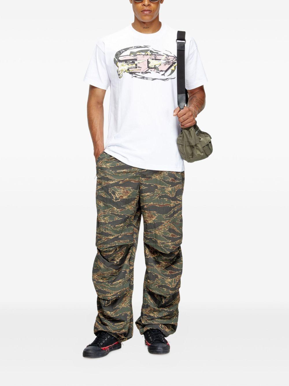 graphic-print T-shirt Product Image