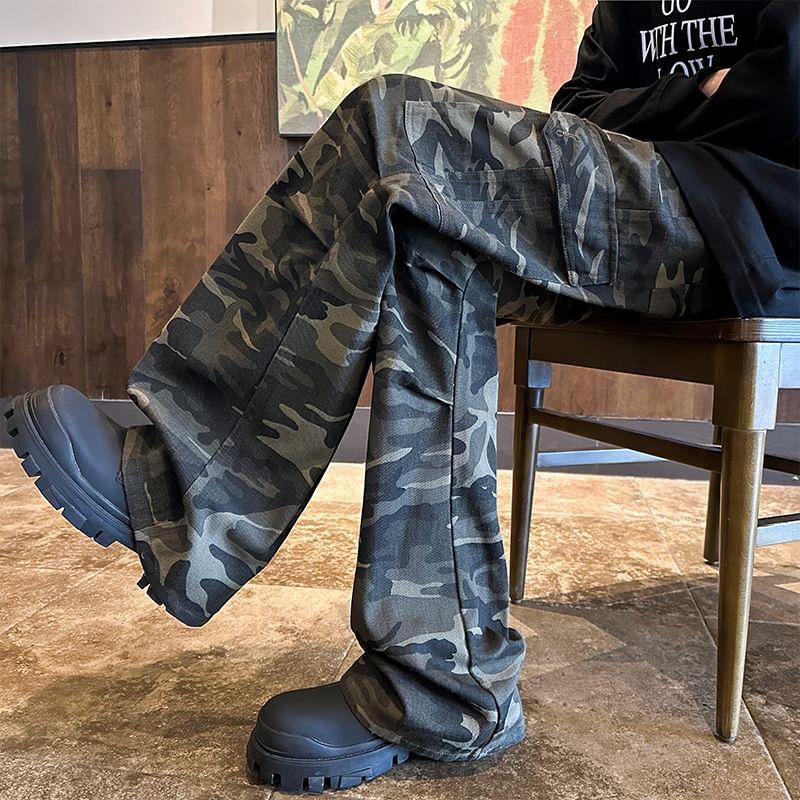 Camouflage Print Wide Leg Cargo Pants Product Image