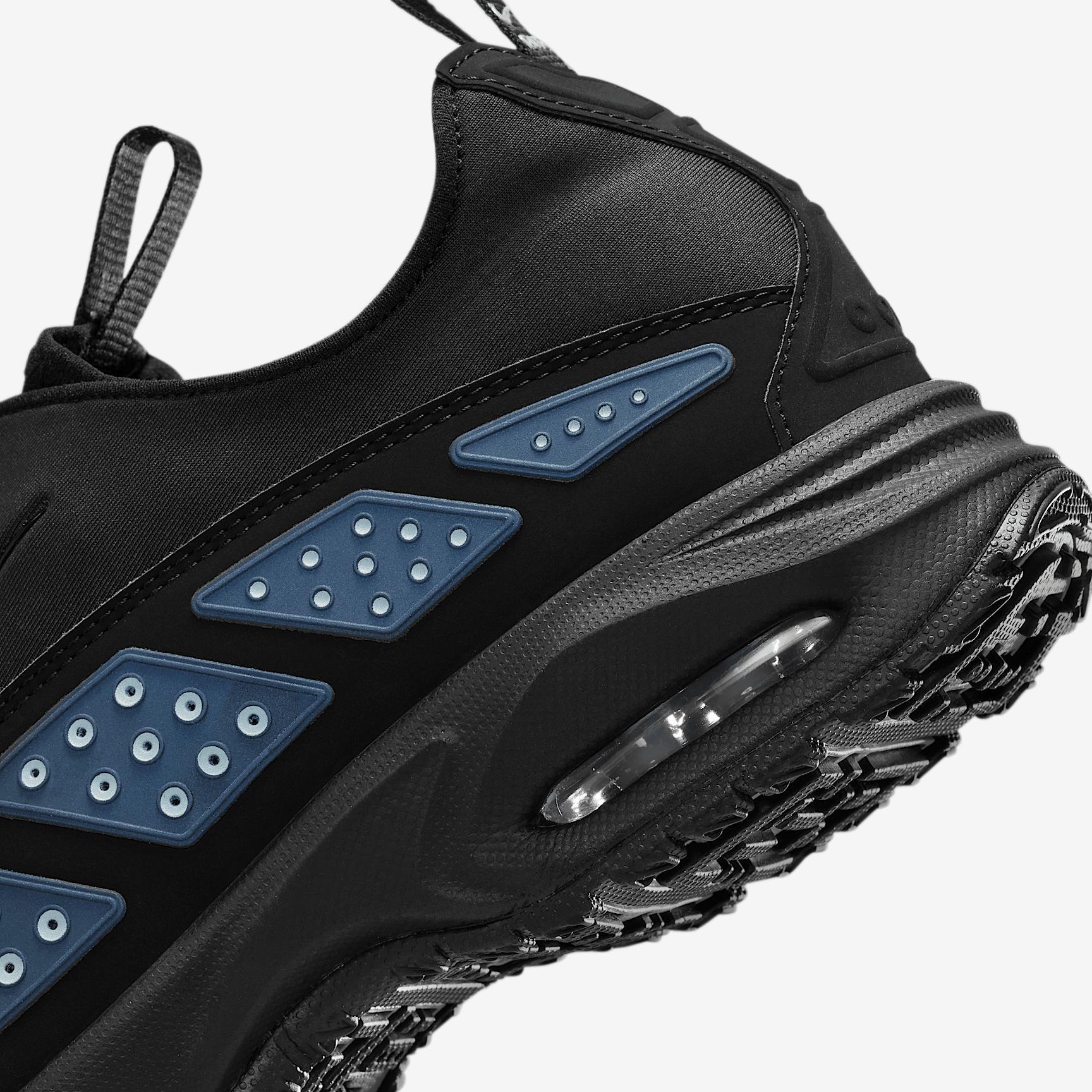 Nike Women's Air Max SNDR Shoes Product Image