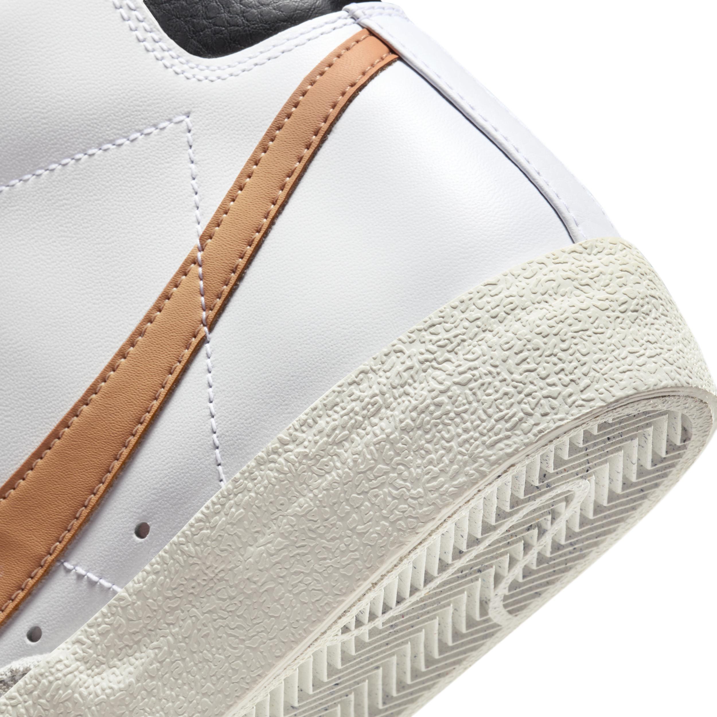 Nike Mens Blazer Mid 77 Vintage Shoes Product Image